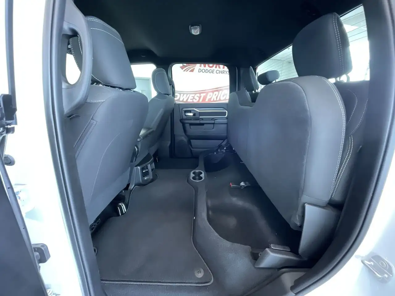 RAM 3500 снимка RAM 3500