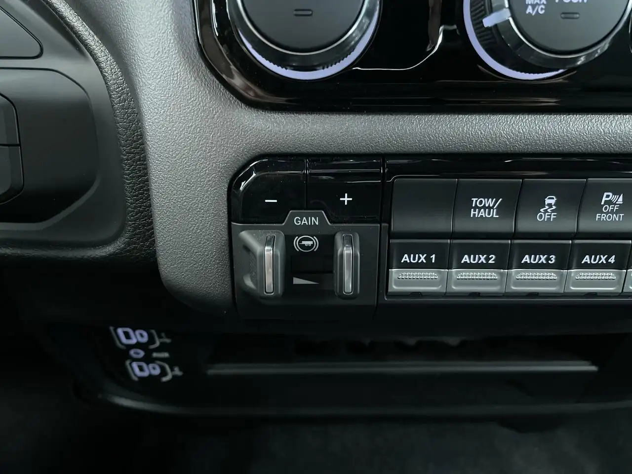 RAM 3500 снимка RAM 3500