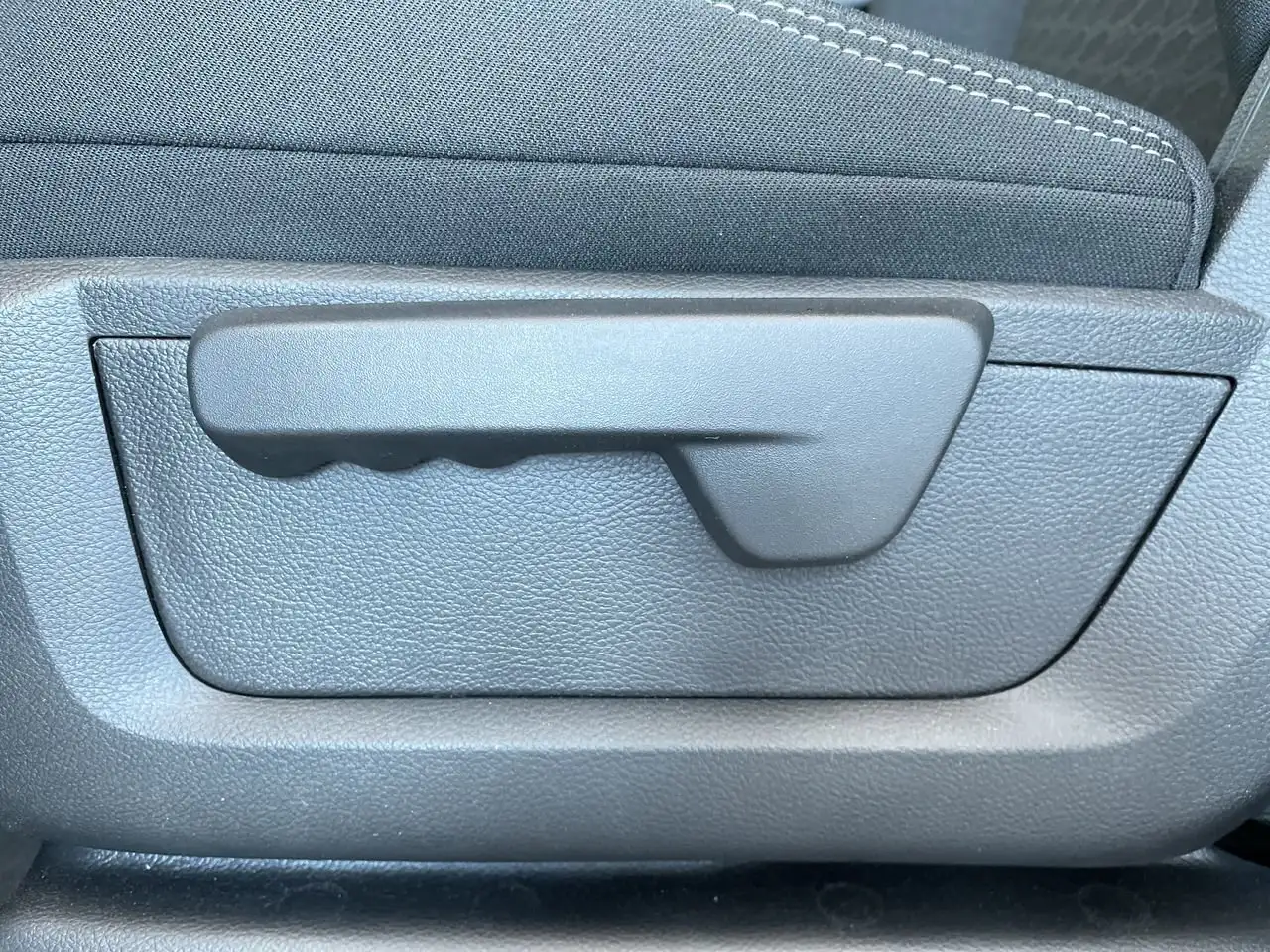 RAM 3500 снимка RAM 3500