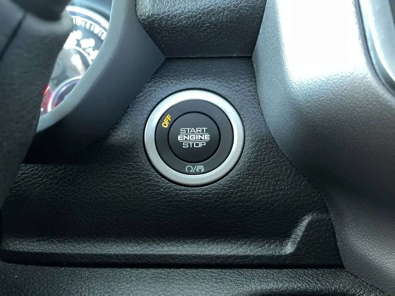 RAM 3500 снимка RAM 3500