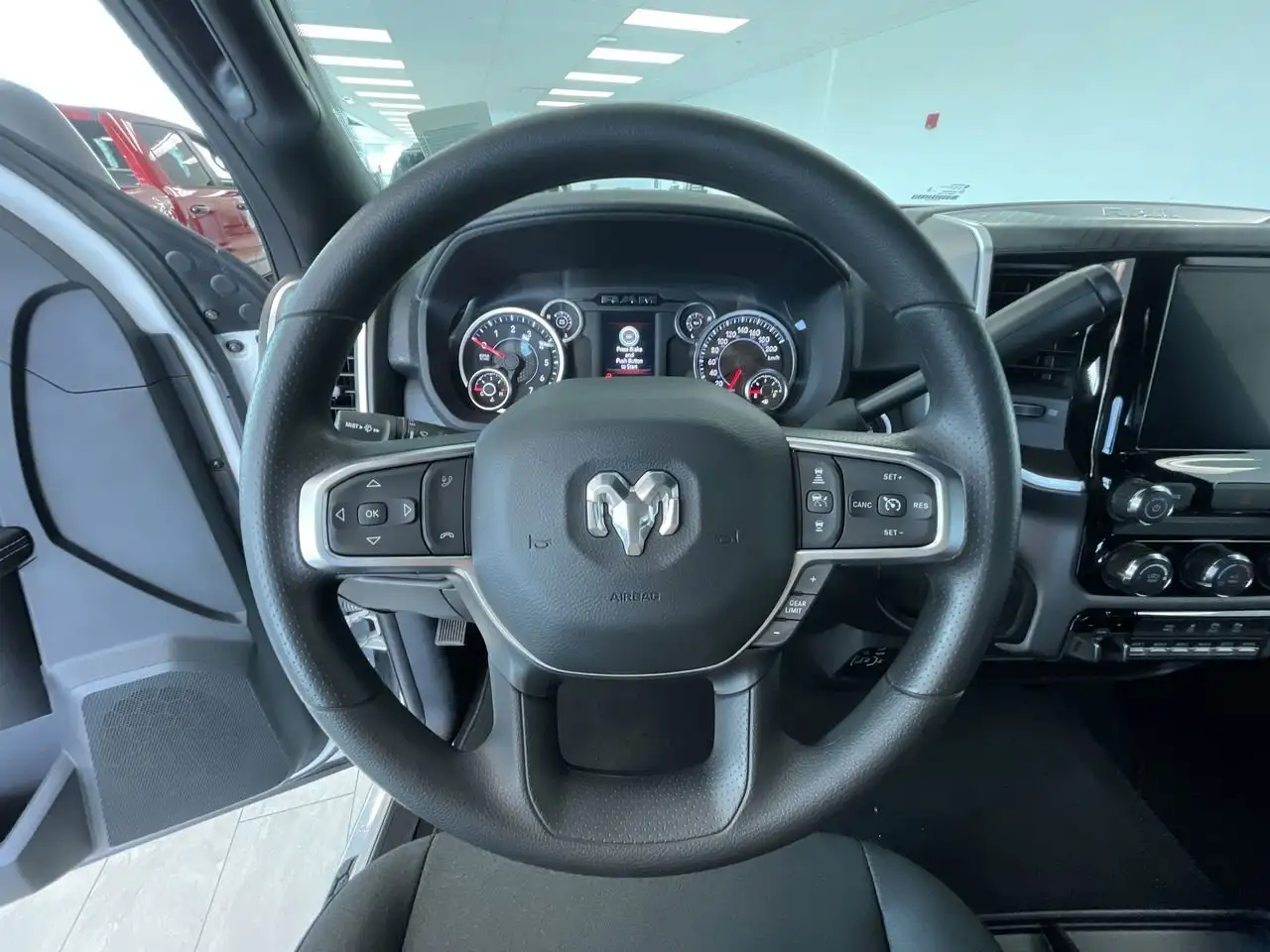 RAM 3500 снимка RAM 3500