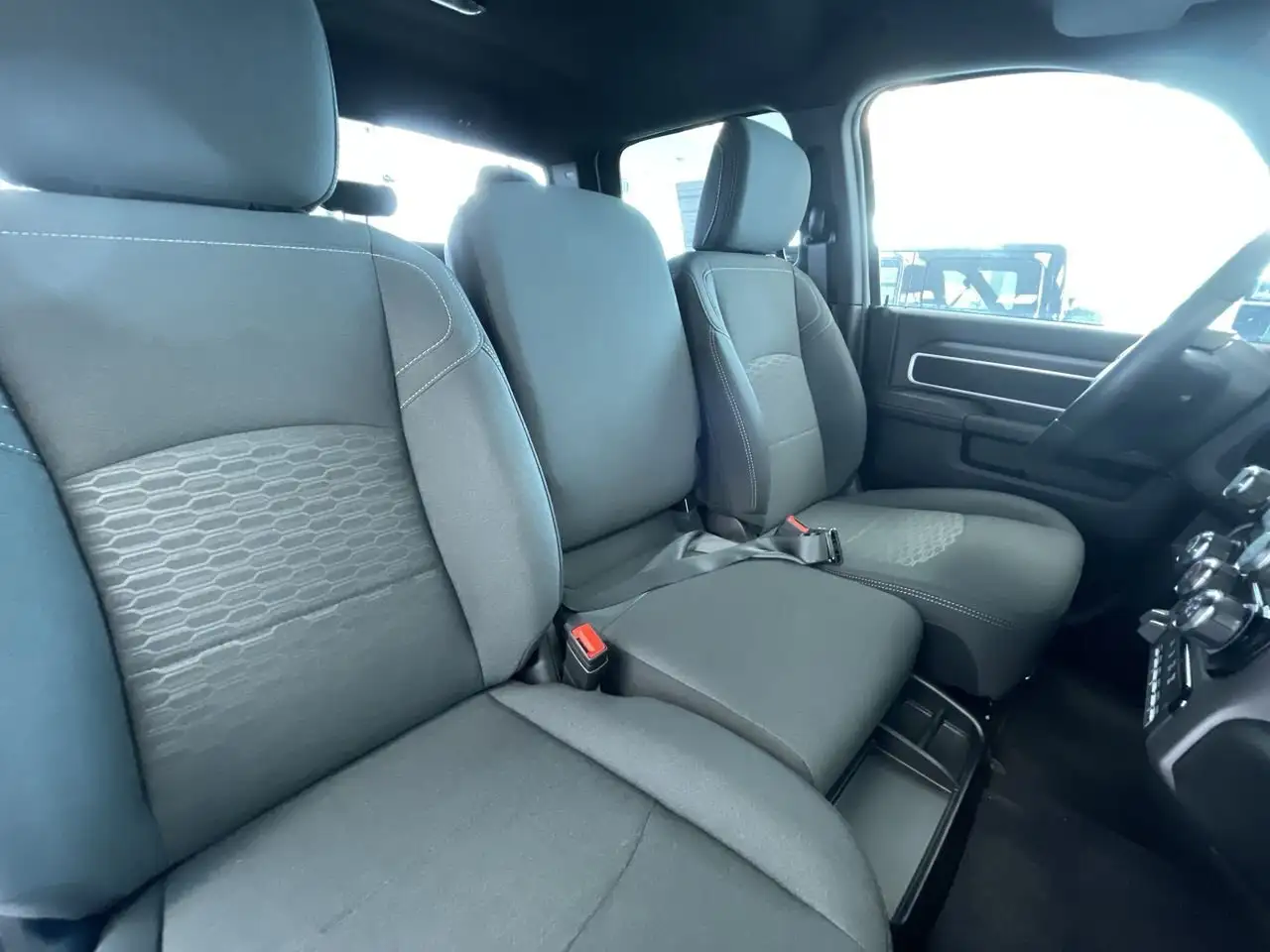 RAM 3500 снимка RAM 3500