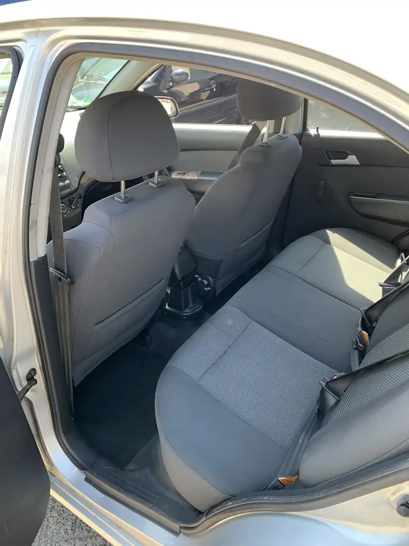 Chevrolet Aveo 1.4-16V Spirit. nette auto met parkeercensor Gris - 2