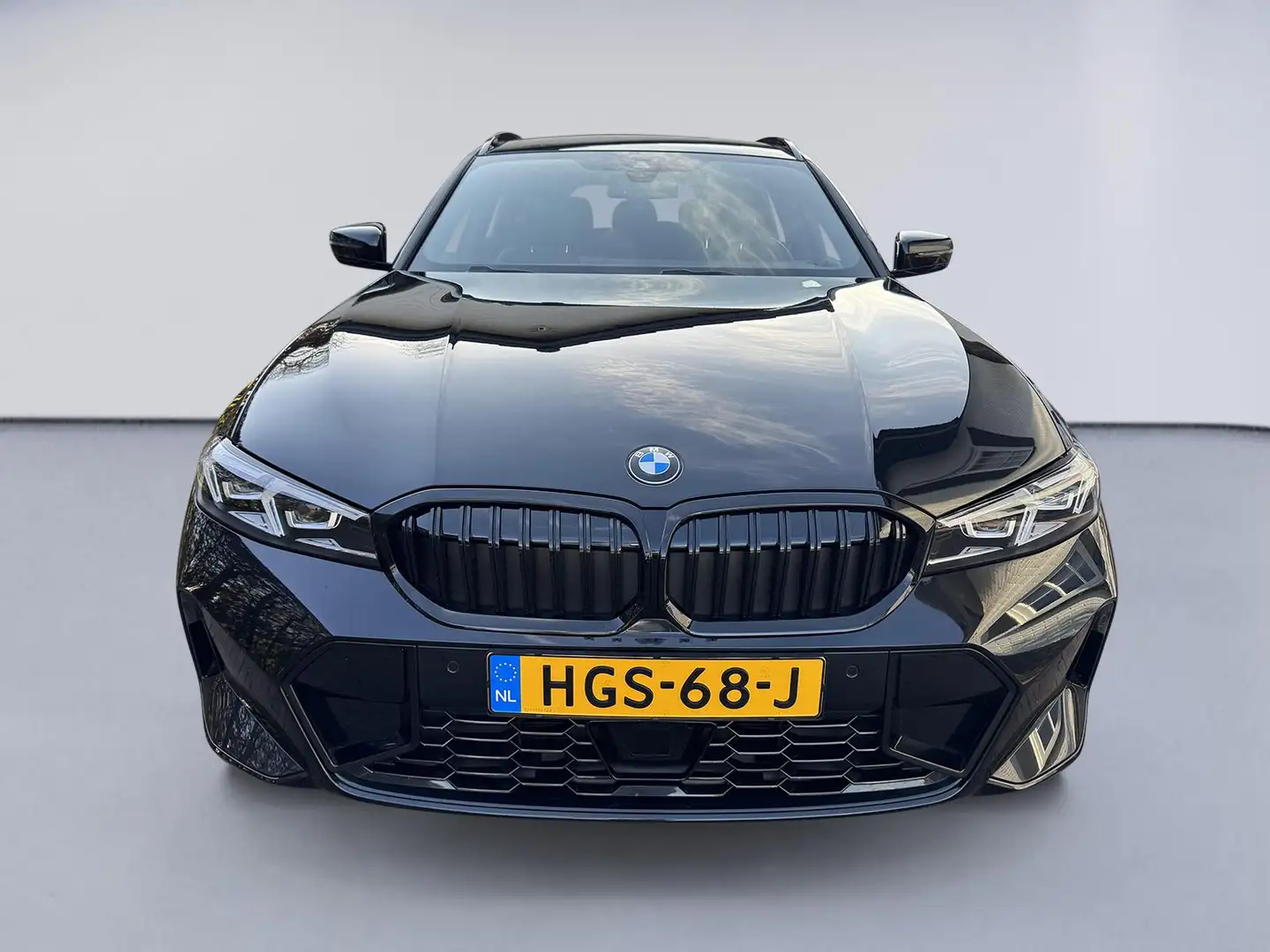 BMW 330 3-serie Touring 330i M Sport / ACC / Camera / 19" Noir - 2