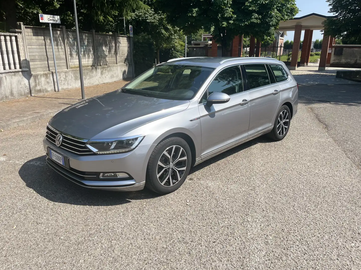 Volkswagen Passat Variant 2.0 tdi Highline Executive 4mot. 190cv dsg 7m - 1