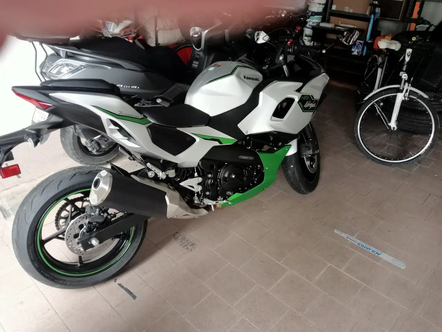 Kawasaki Ninja 7 Hybrid automatica Verde - 2