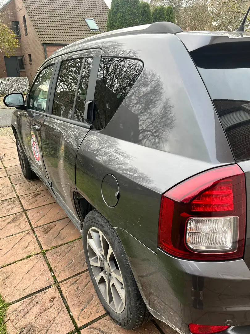 Jeep Compass Compass 2.4I 4x4 Automatik Limited Gris - 2