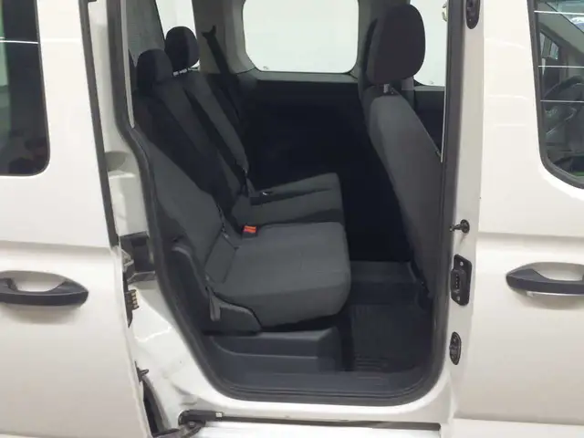 Volkswagen Caddy view 13