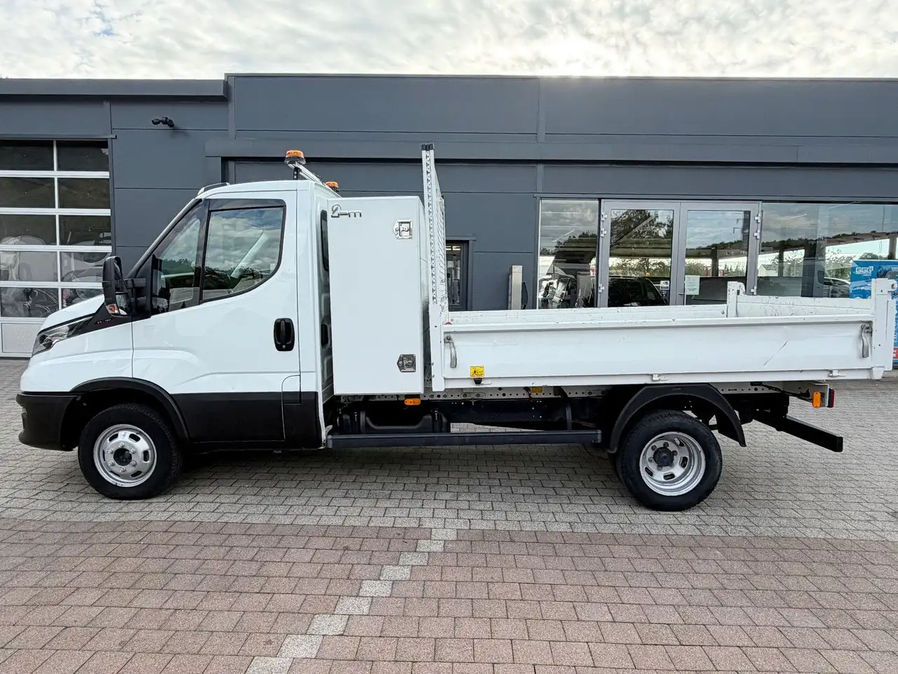 2021 Iveco Daily Kipper 35C160 Diesel *AHK3,5t* Werkzeugbox, photograph 10