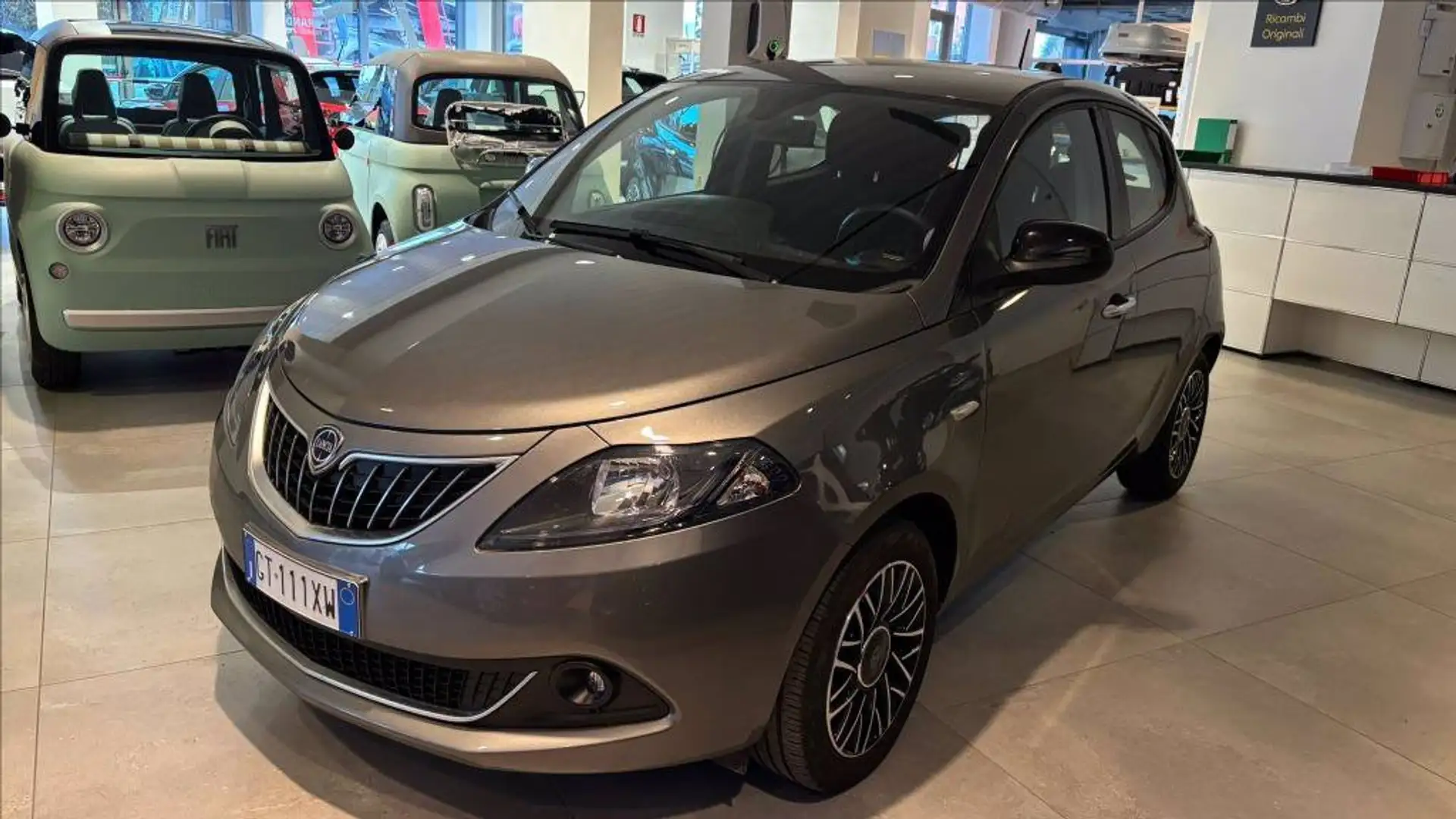 Lancia Ypsilon 1.0 firefly hybrid Platino s&s 70cv - NEOPATENTATI Grigio - 1