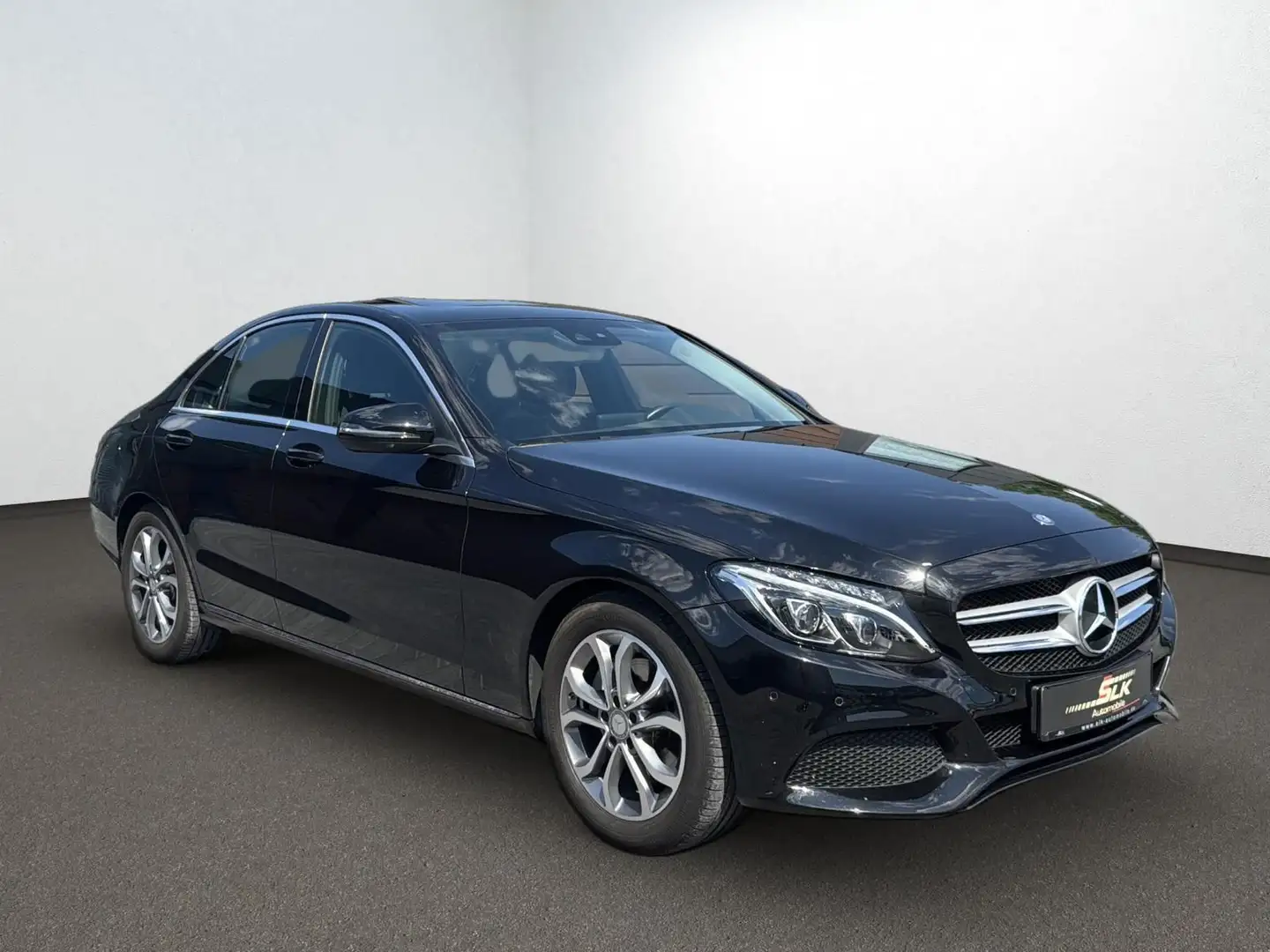 Mercedes-Benz C 200 CGi Lim. Avantgarde LED Leder Sitzklima AHK Schwarz - 2