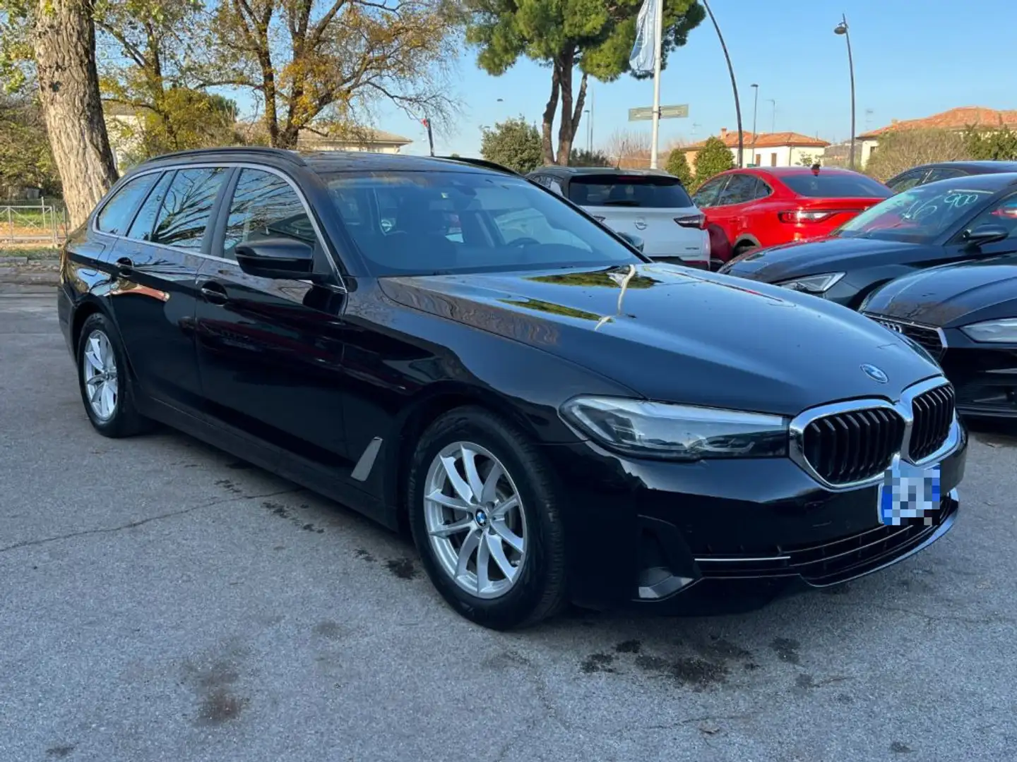 BMW 518 d 48V MHEV Touring Business My21 PROMO Noir - 1