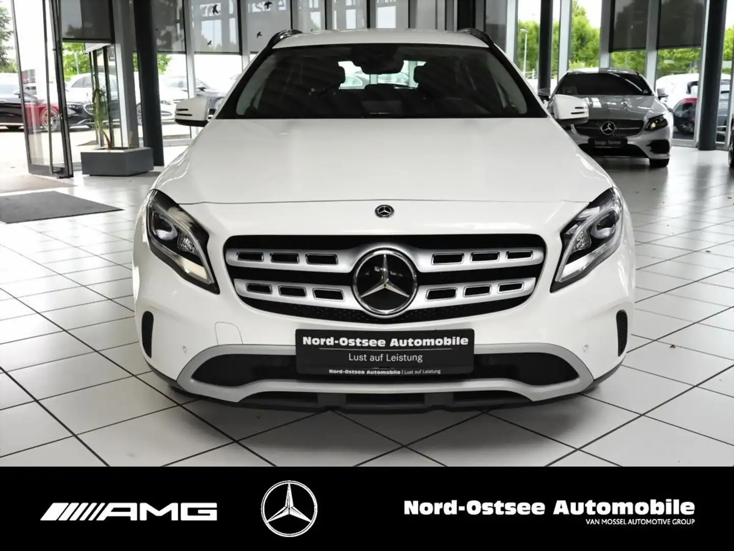 Mercedes-Benz GLA 200 d STYLE KAMERA KEYLESS LED KLIMA NAVI Bianco - 2