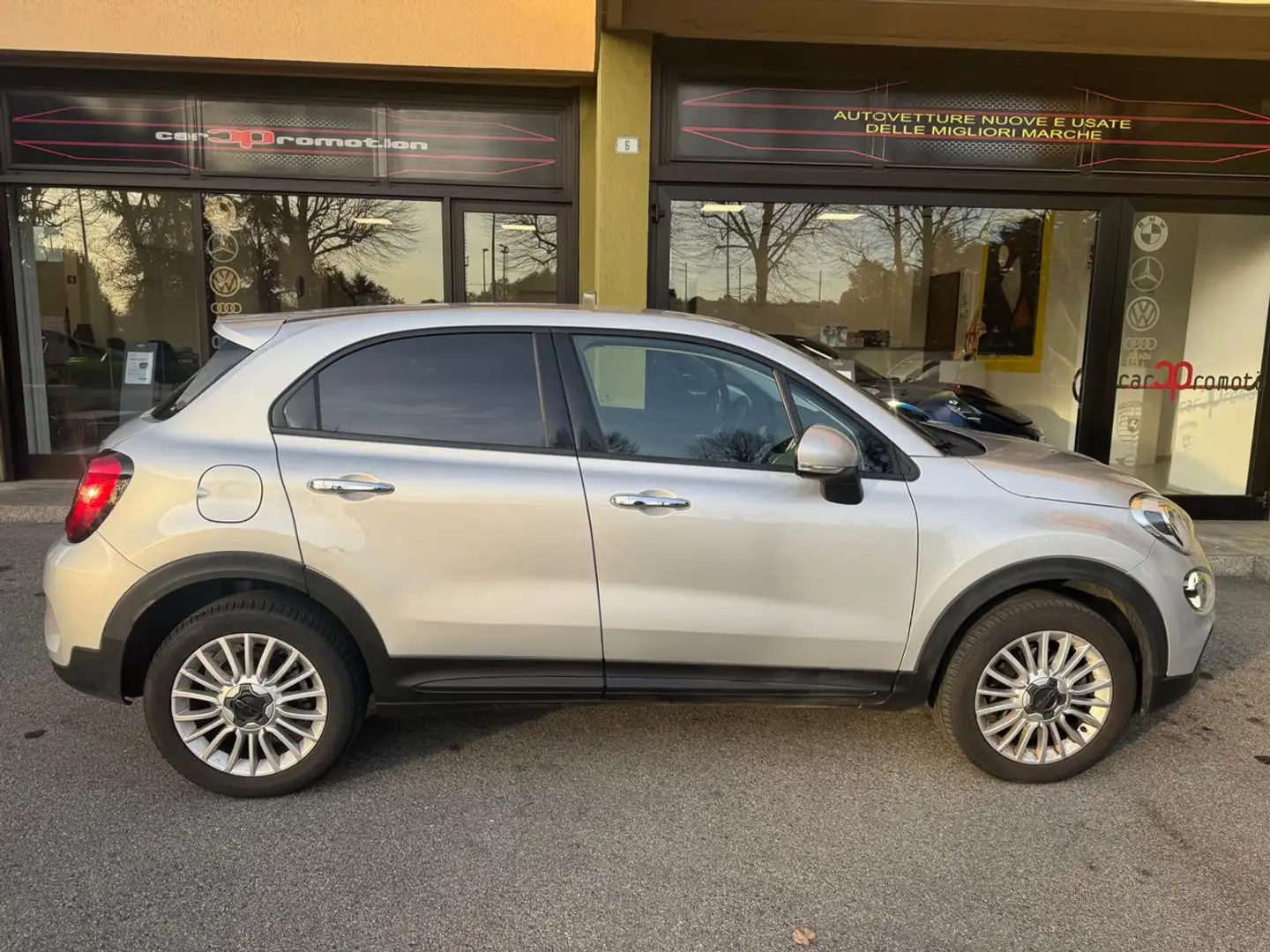 Fiat 500X 1.3 T4 150 CV DCT Cross Gris - 2