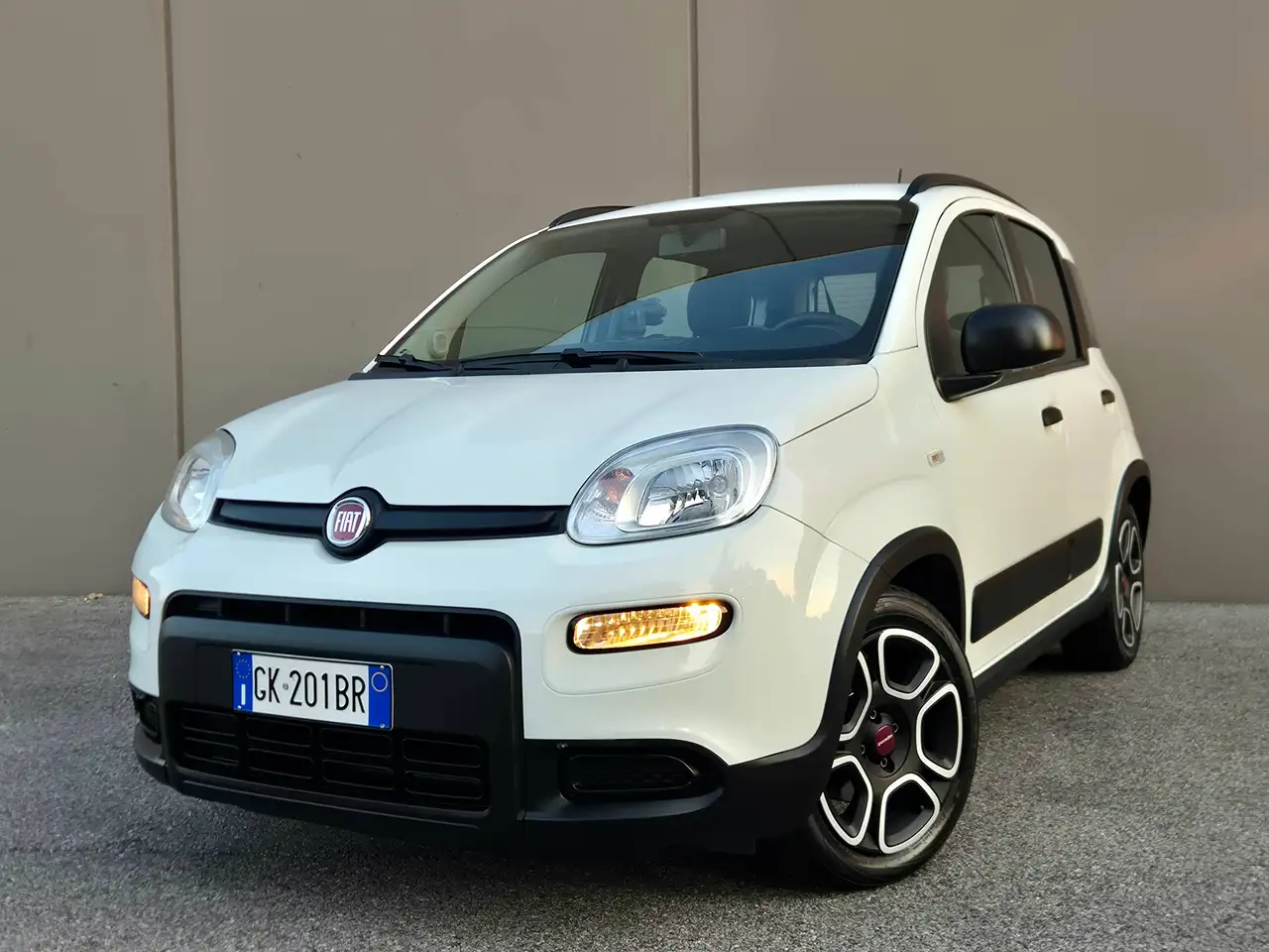 Fiat Panda Panda III 2021 1.0 firefly hybrid Sport s — photo 1 of 13