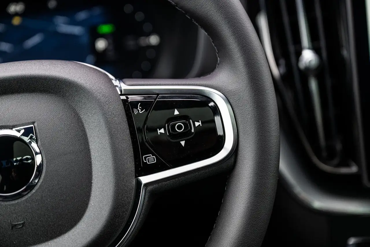 Volvo XC60 2026 — фото 14
