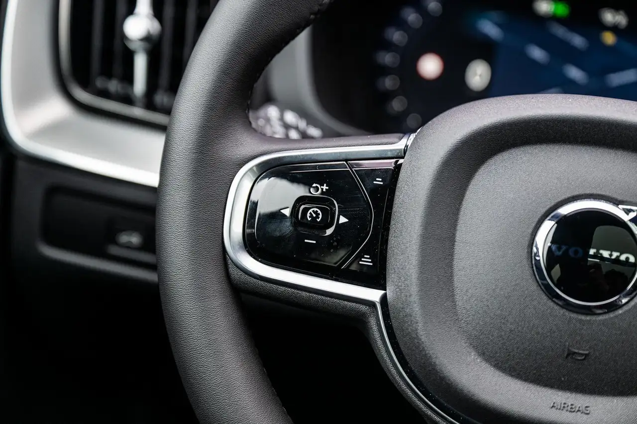 Volvo XC60 2026 — фото 15