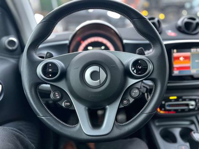 smart forTwo *PRIME*PANO*JBL*KAMERA*LEDER*NAVI