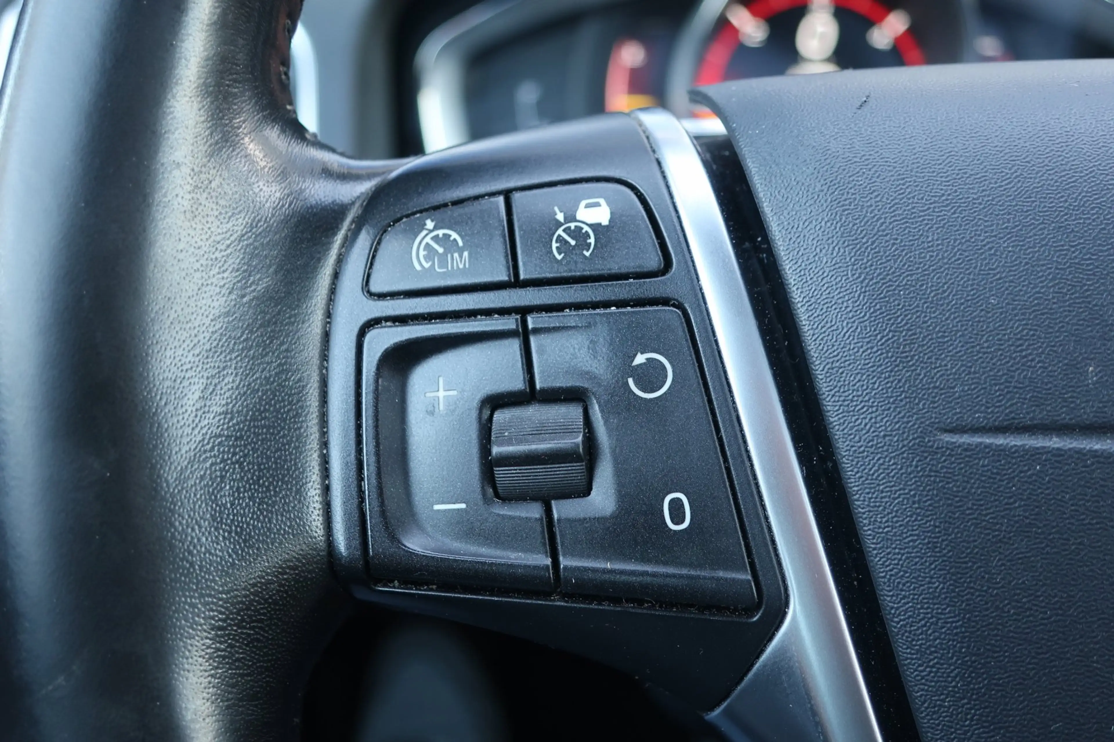 Volvo V60 Cross Country 2.0 D4 Summum 2e EIG_LED_ADA-CRUIS_PANO_CAM_BLIZ. — photo 25