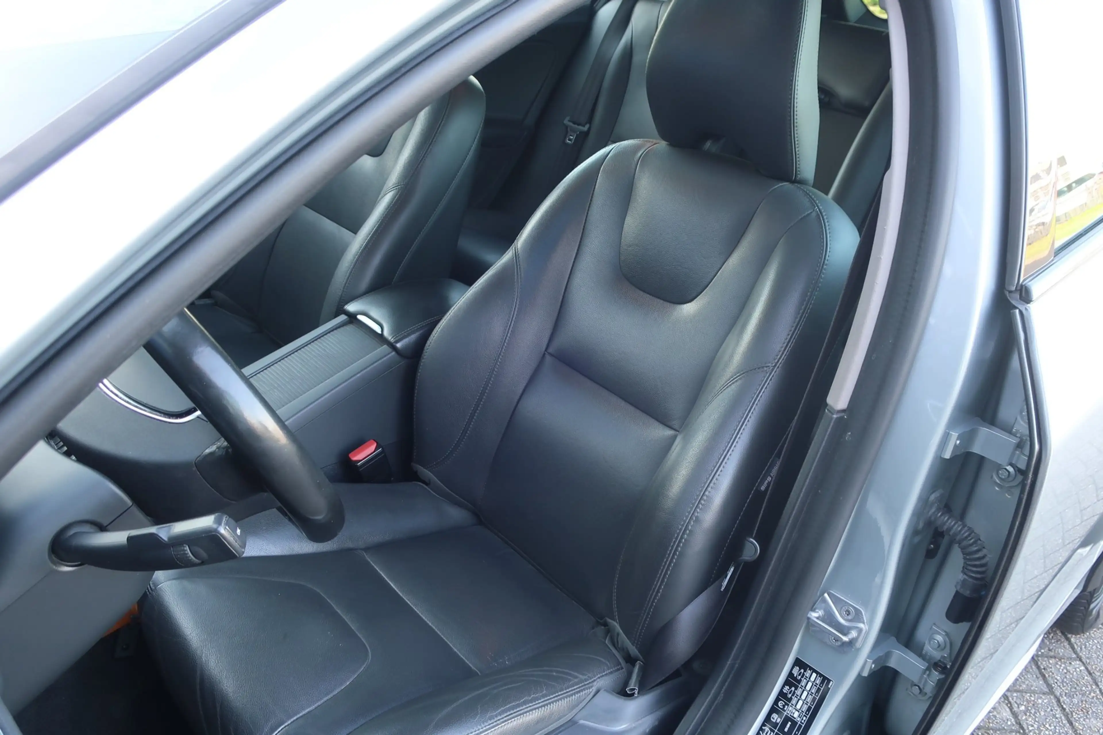 Volvo V60 Cross Country 2.0 D4 Summum 2e EIG_LED_ADA-CRUIS_PANO_CAM_BLIZ. — photo 16