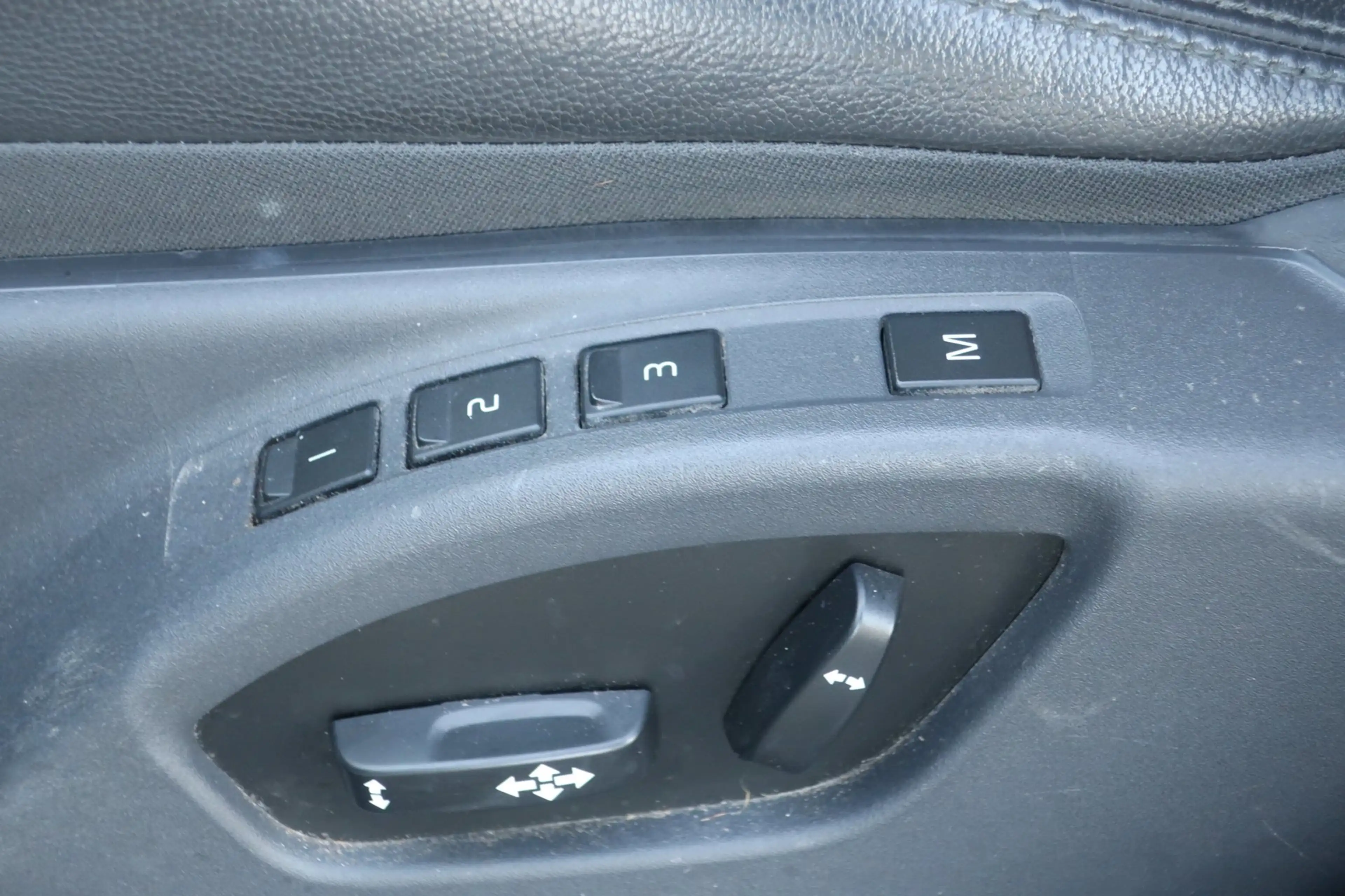 Volvo V60 Cross Country 2.0 D4 Summum 2e EIG_LED_ADA-CRUIS_PANO_CAM_BLIZ. — photo 18