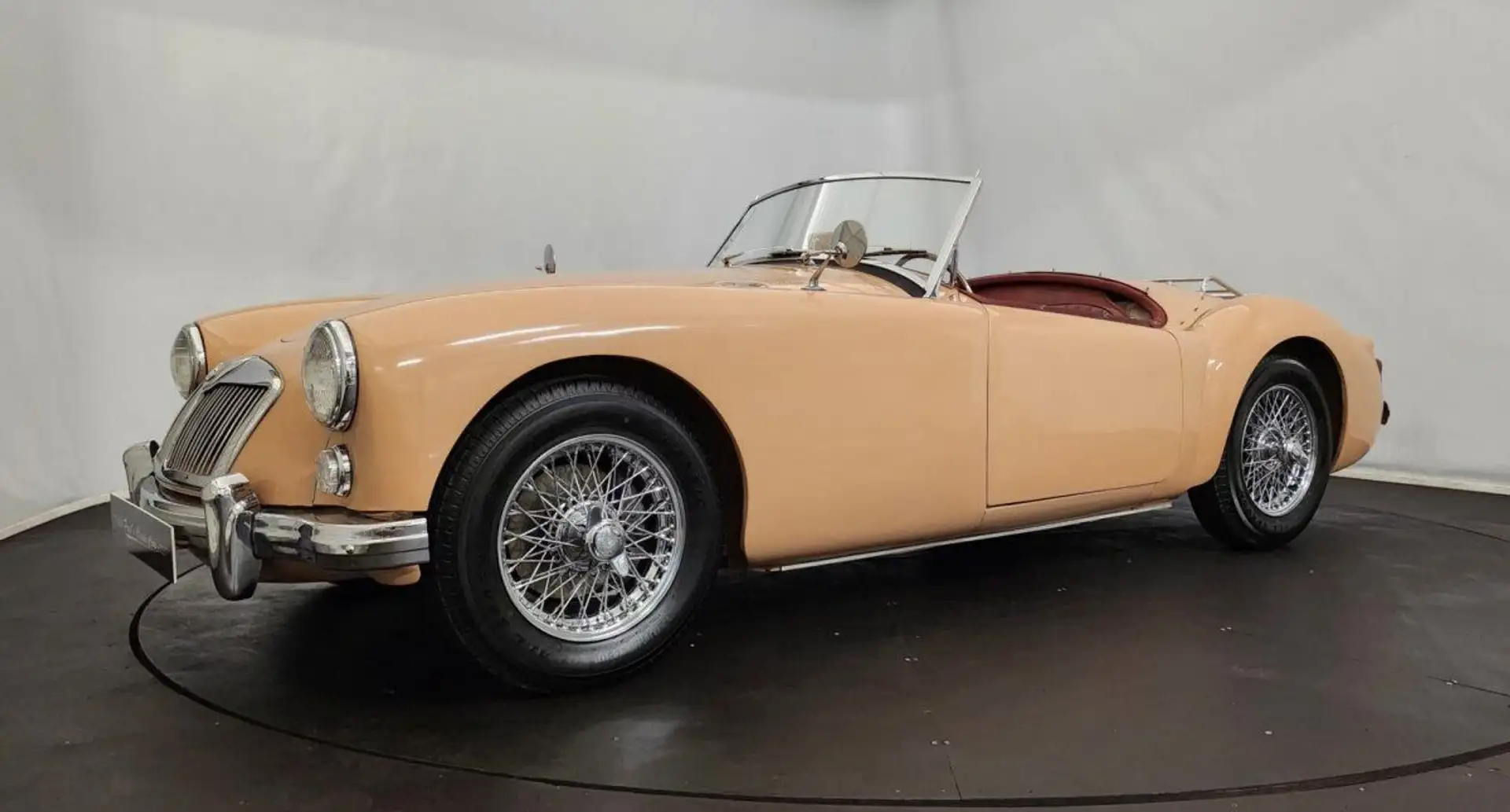 MG MGA A 1600 cabriolet Beige - 2