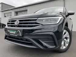 Volkswagen Tiguan Allspace 1.5 TSI DSG Life 163€ m.20% Anz. 7 Sitzer AHK Na