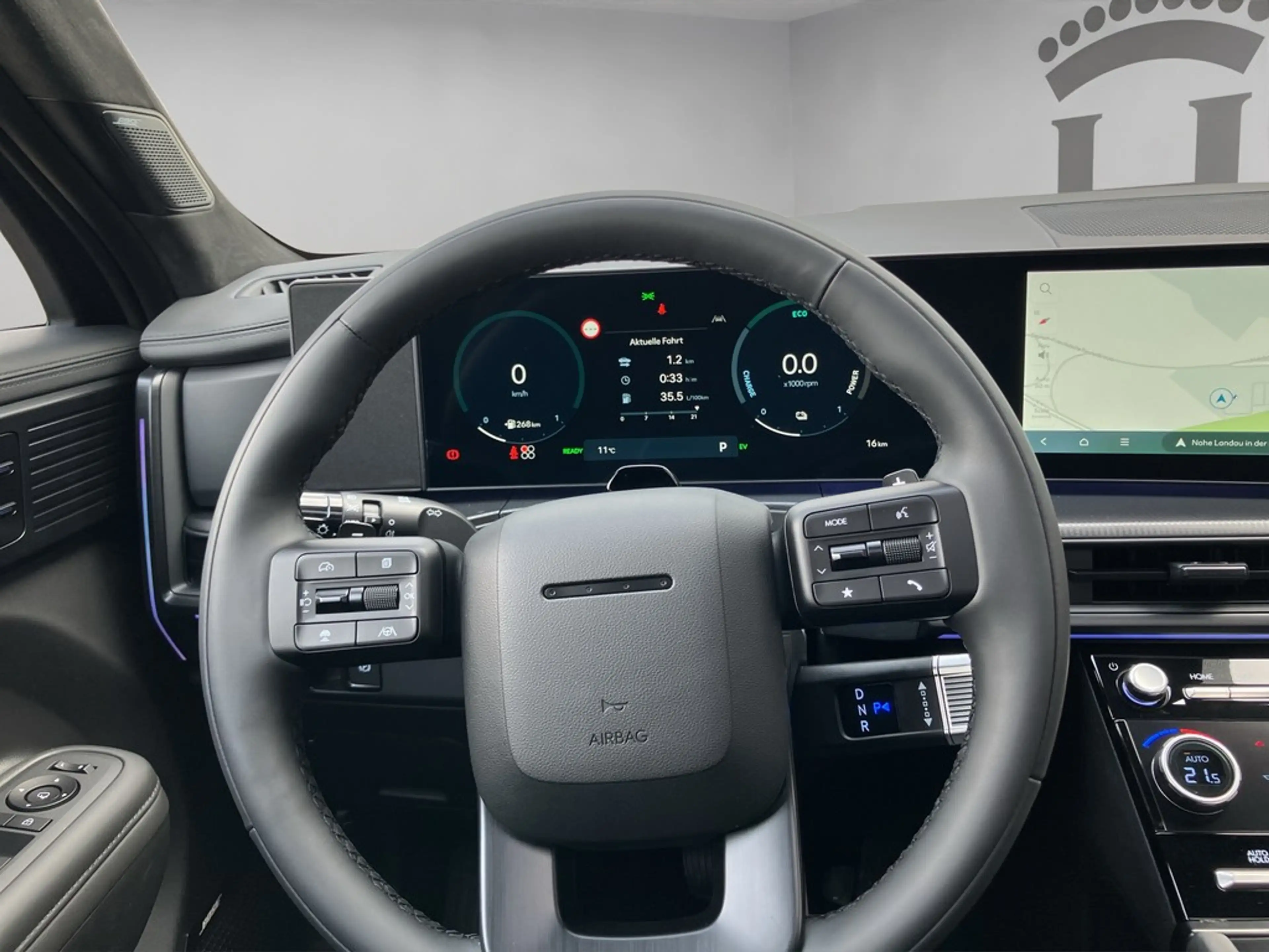 Hyundai SANTA FE HEV 1.6 T-GDI 6AT 4WD Blackline LEDER LED PANO — photo 12