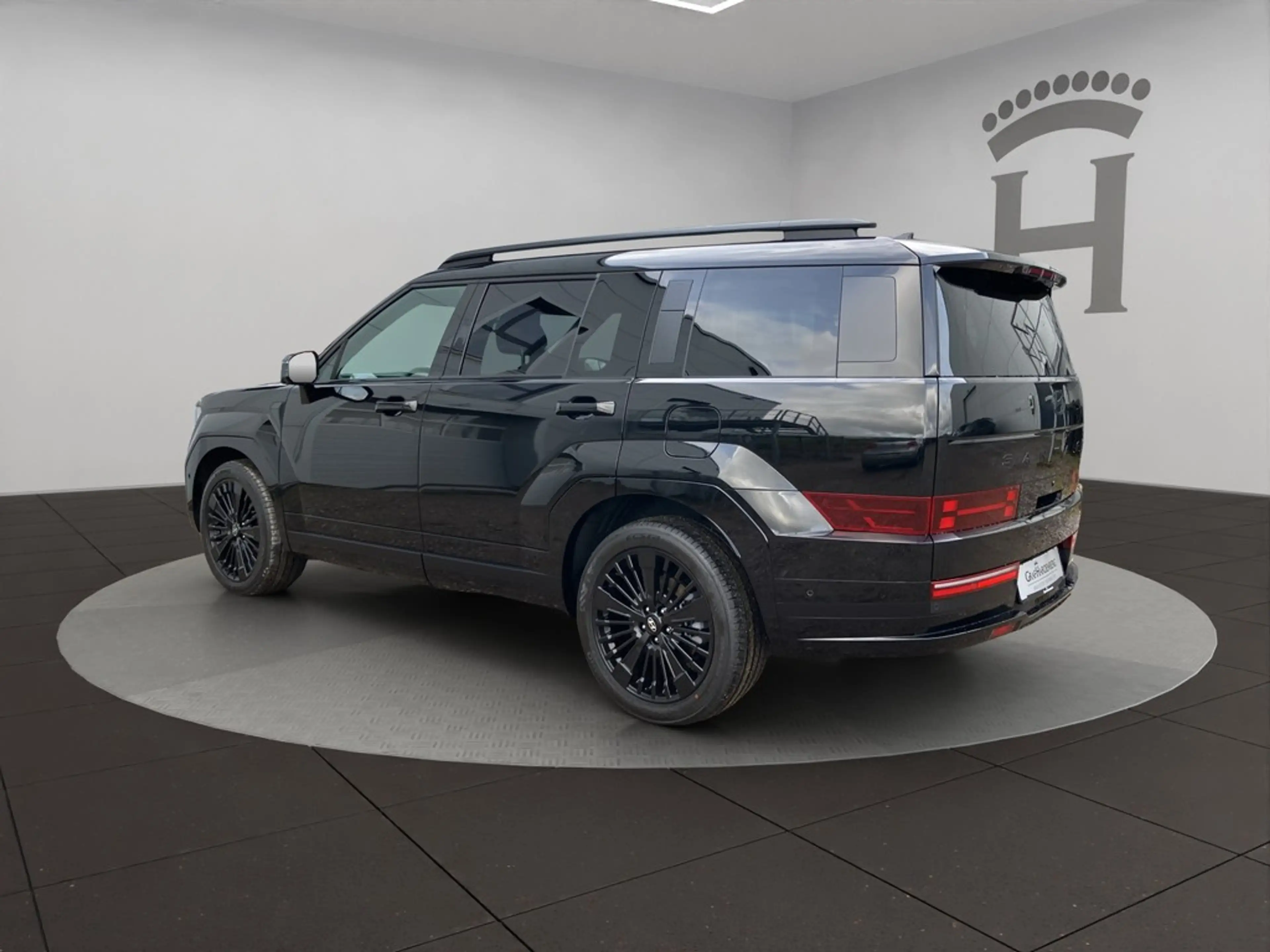 Hyundai SANTA FE HEV 1.6 T-GDI 6AT 4WD Blackline LEDER LED PANO — photo 4