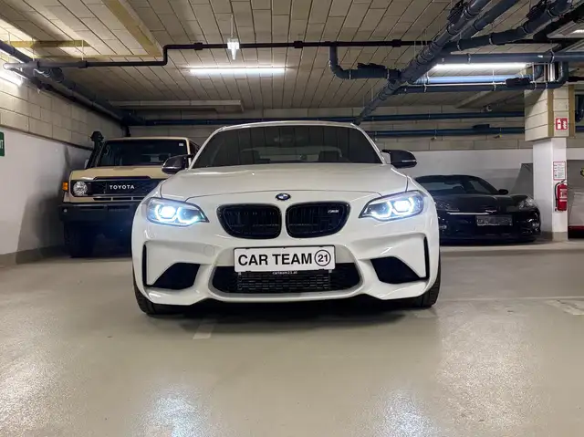 BMW M2 PERFORMANCE