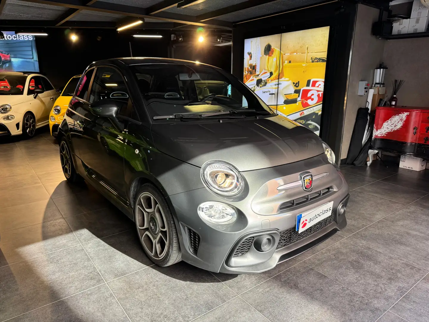 Abarth 595 595 1.4 t-jet 145cv my18 Grijs - 1