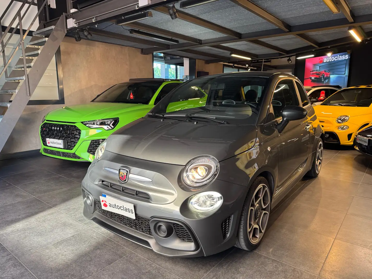 Abarth 595 595 1.4 t-jet 145cv my18 Grijs - 2