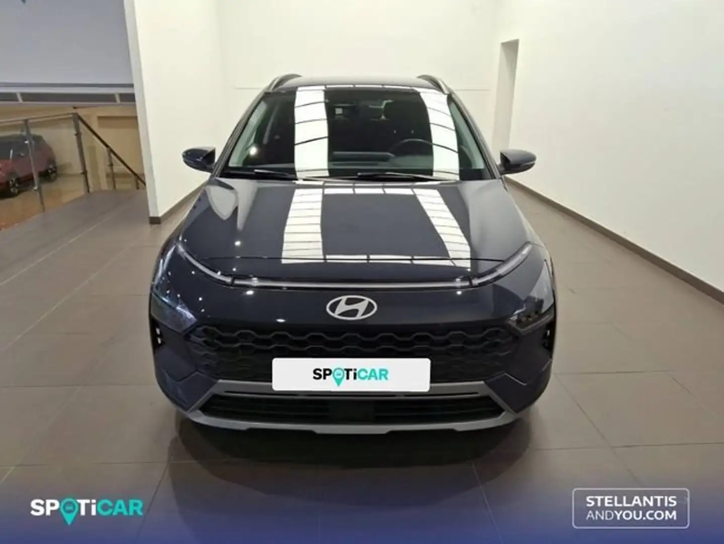 Hyundai BAYON 1.2 MPI Maxx Gris - 2