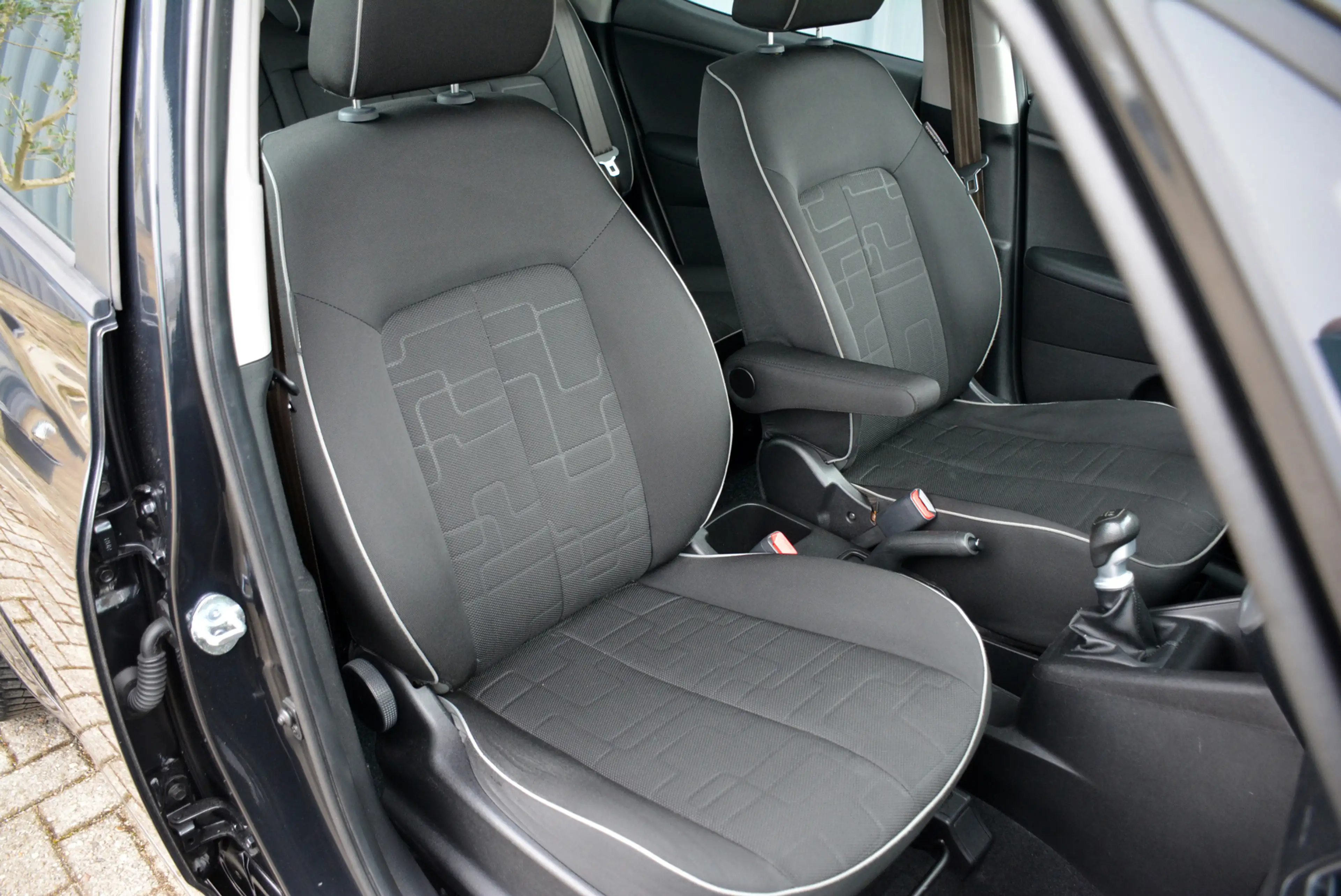 Kia Venga 1.4 CVVT Seven * Airco * Navi * Camera * Cruise * — photo 49