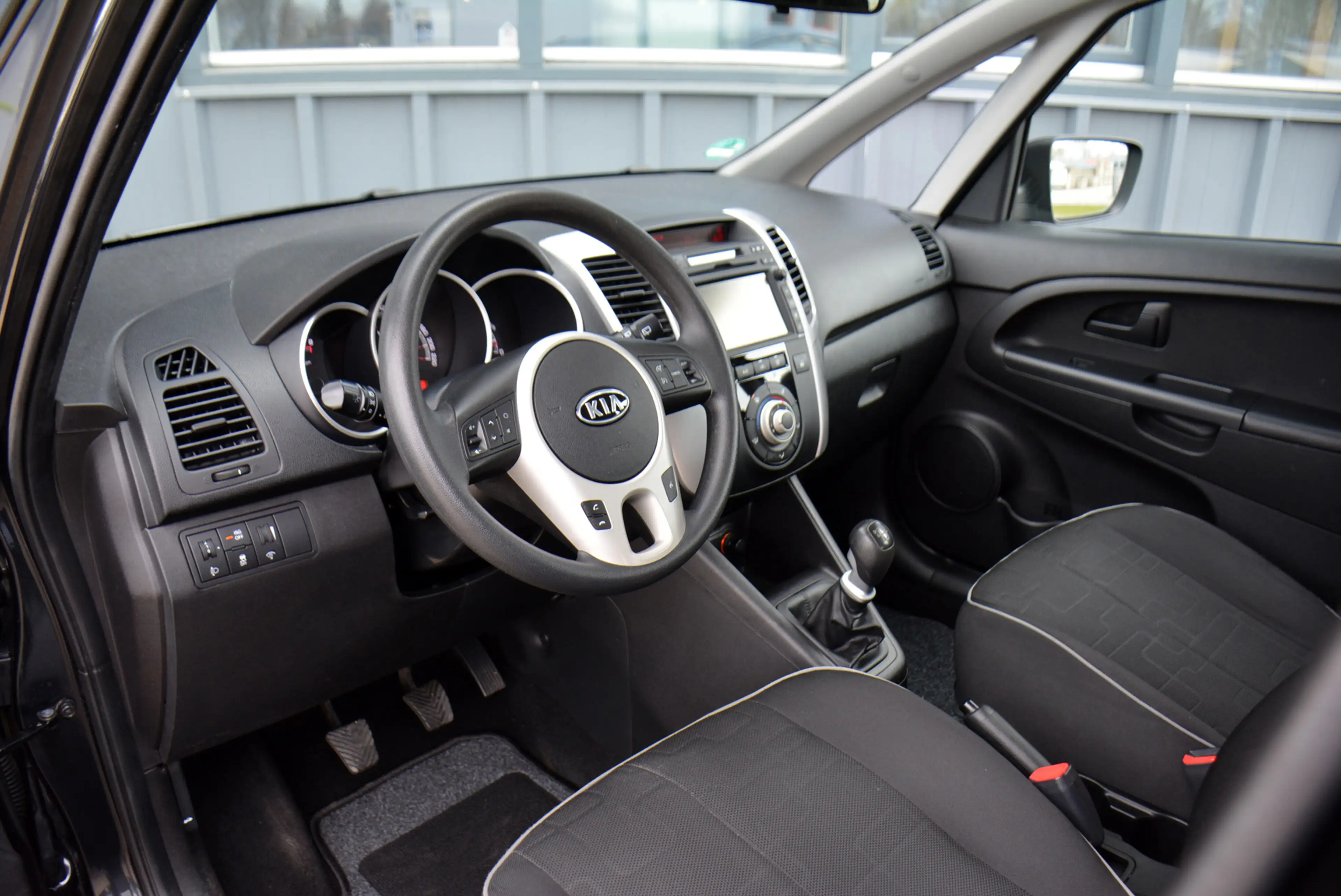 Kia Venga 1.4 CVVT Seven * Airco * Navi * Camera * Cruise * — photo 5