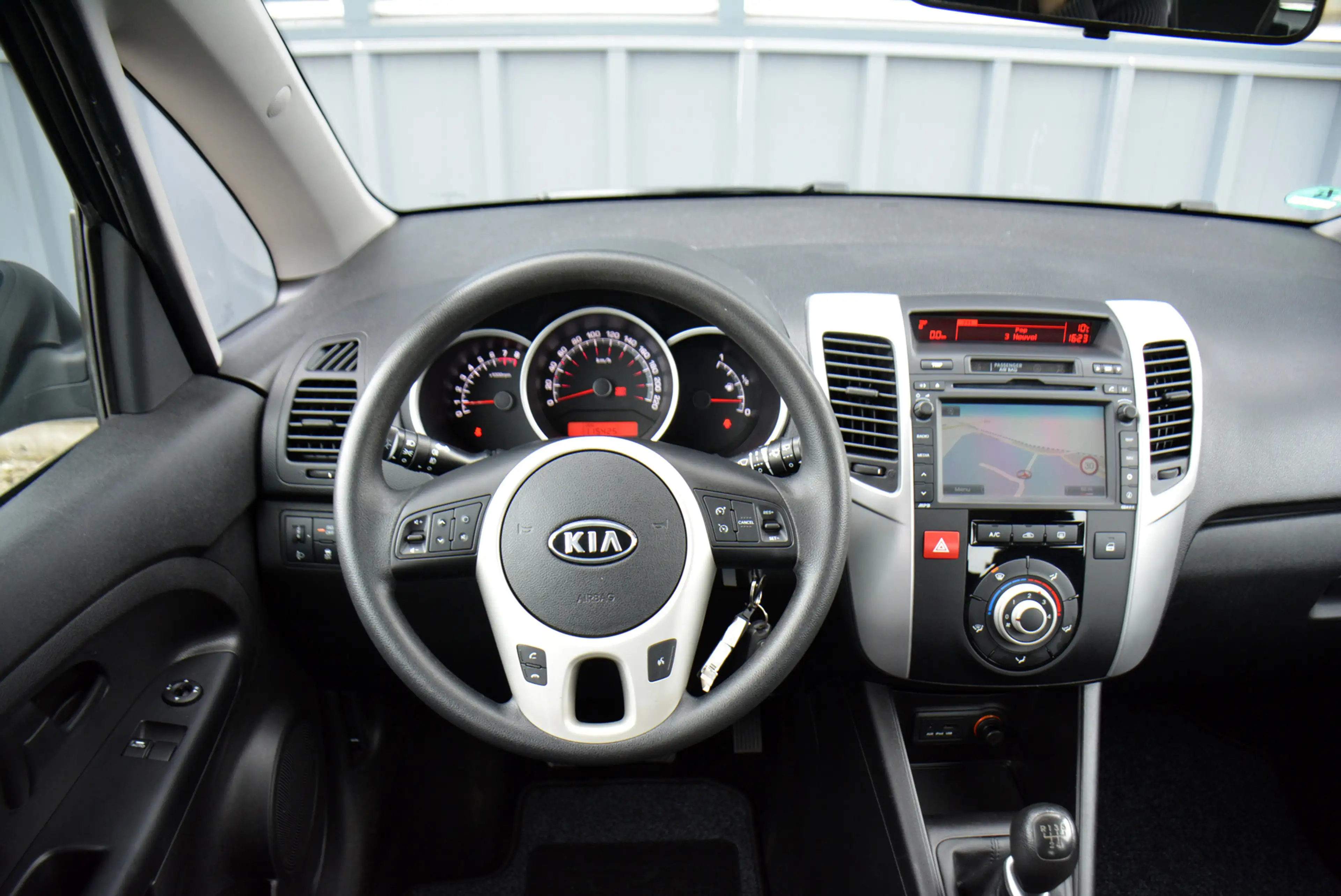 Kia Venga 1.4 CVVT Seven * Airco * Navi * Camera * Cruise * — photo 43