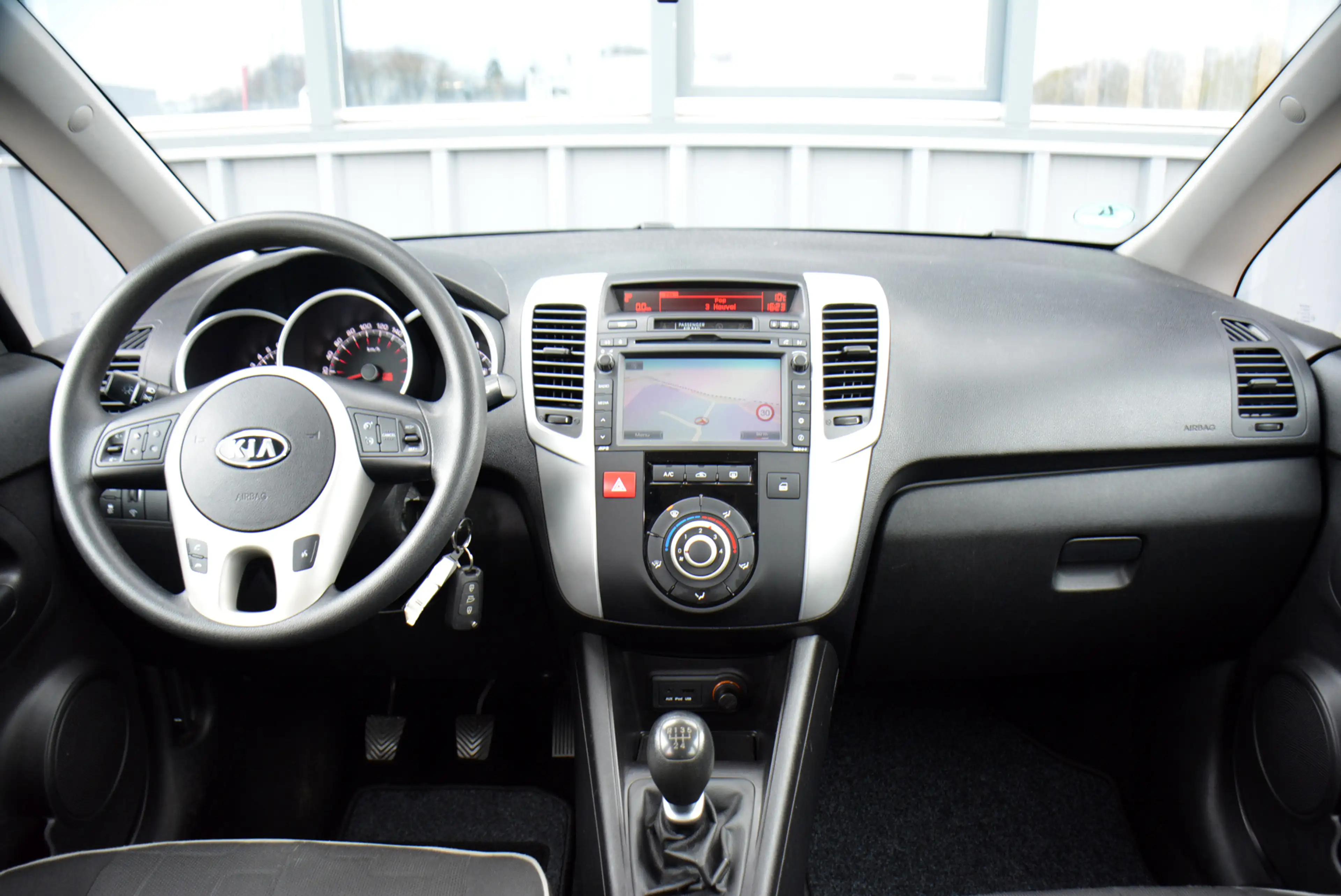 Kia Venga 1.4 CVVT Seven * Airco * Navi * Camera * Cruise * — photo 7