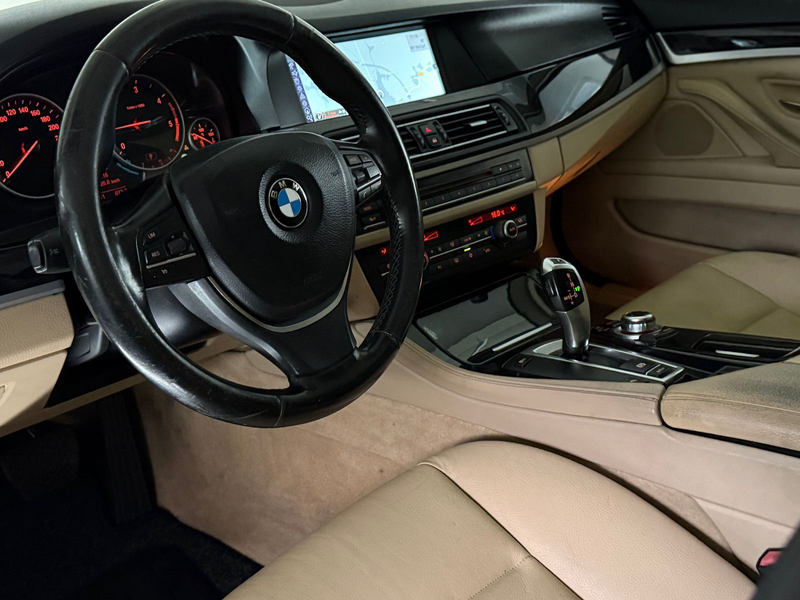 BMW 520 d Lim. Aut./elektr. SITZ/NAVI/ ProfBi-XENON/ — photo 12