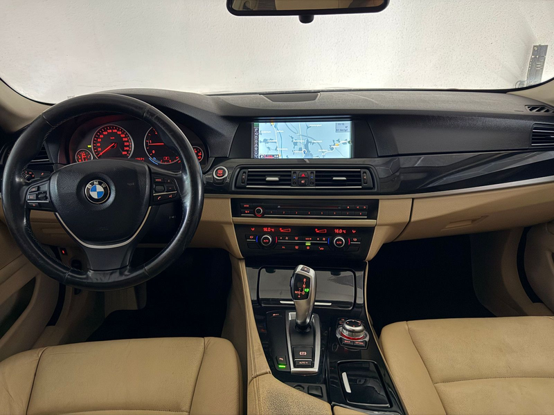 BMW 520 d Lim. Aut./elektr. SITZ/NAVI/ ProfBi-XENON/ — photo 2