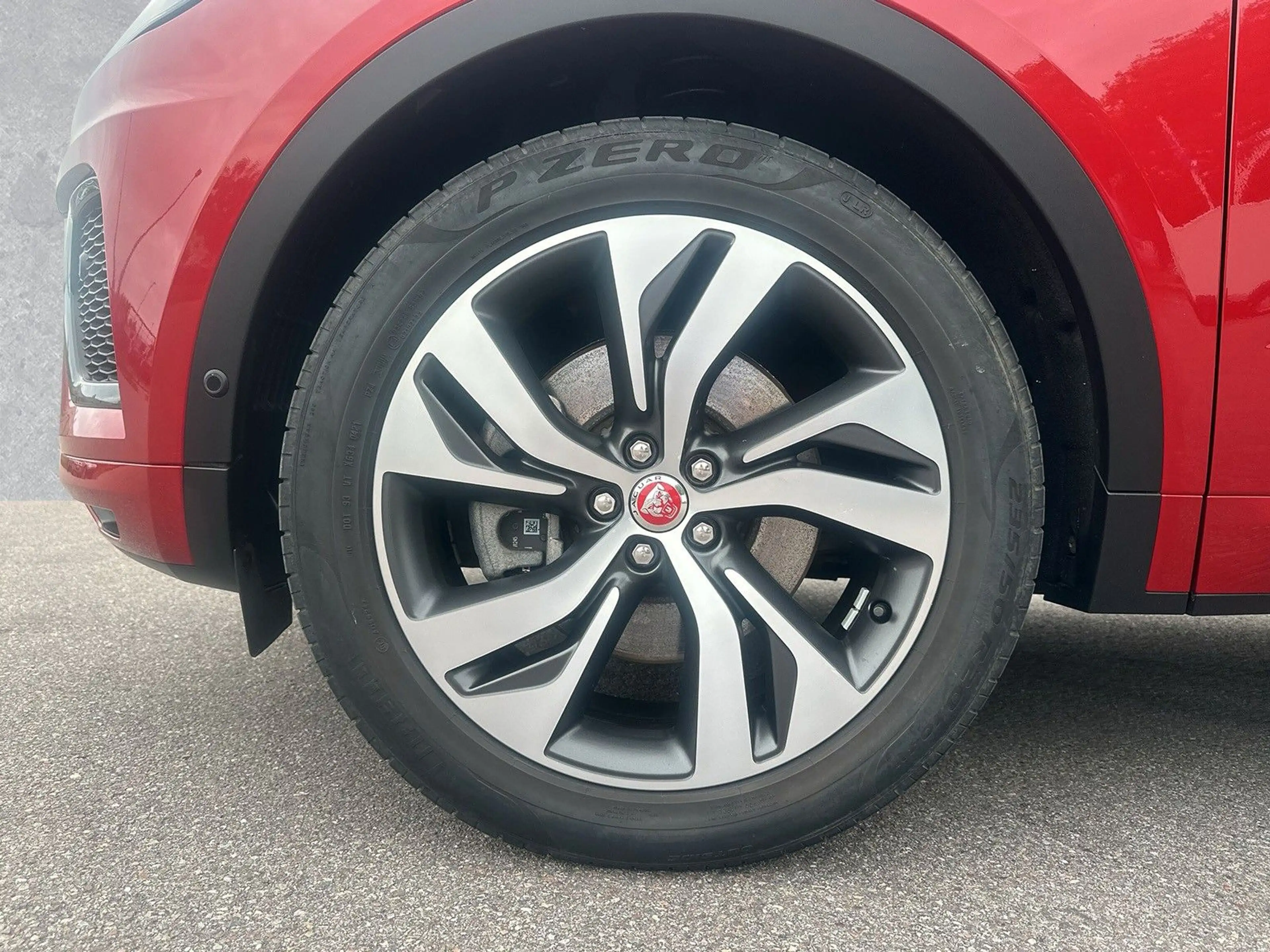 Jaguar E-Pace P300 Sport AWD ACC LED HUD — photo 9