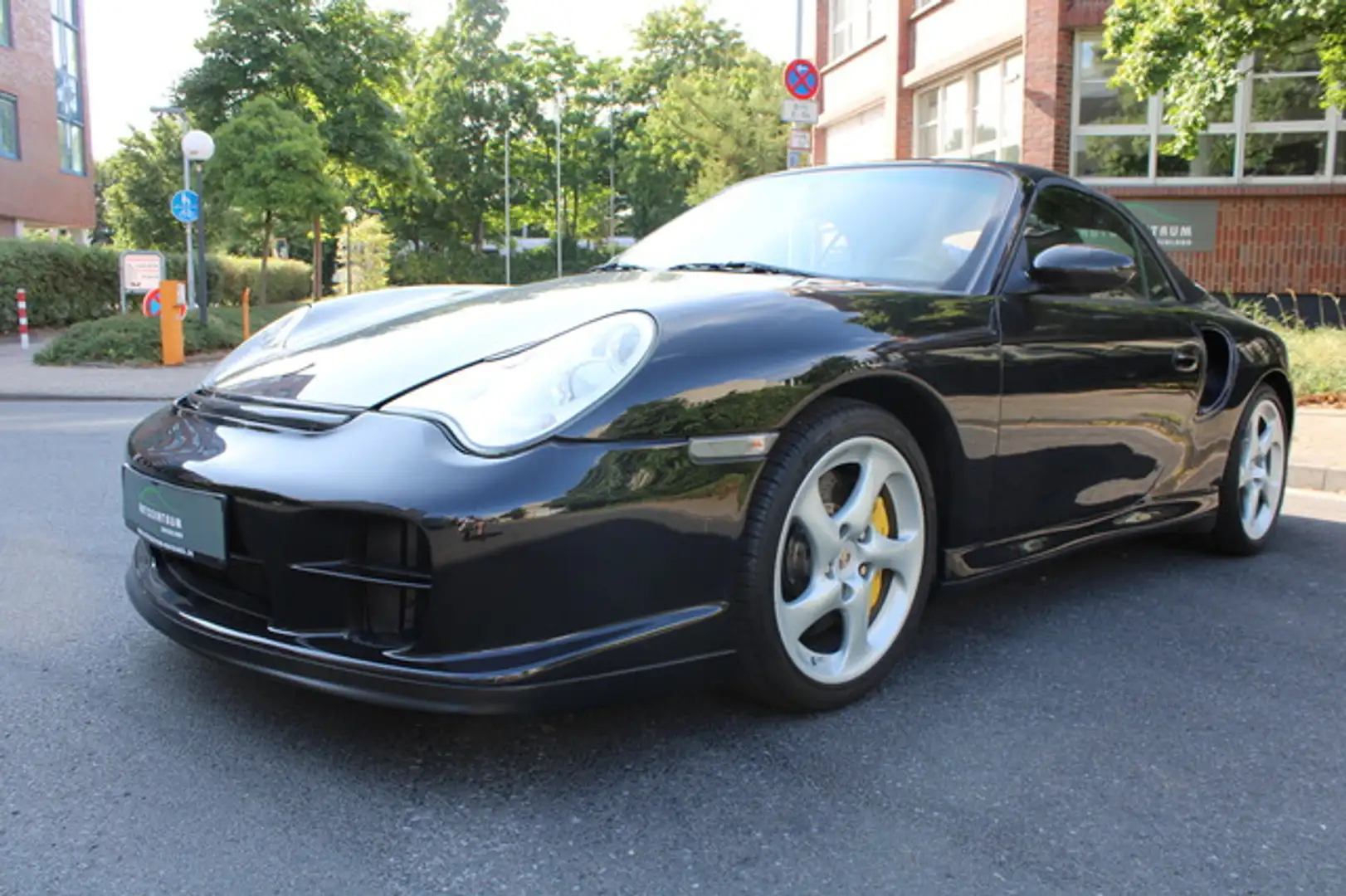 Porsche 996 Turbo S Cabriolet Deutsch/Scheckheft/Keramik Zwart - 2
