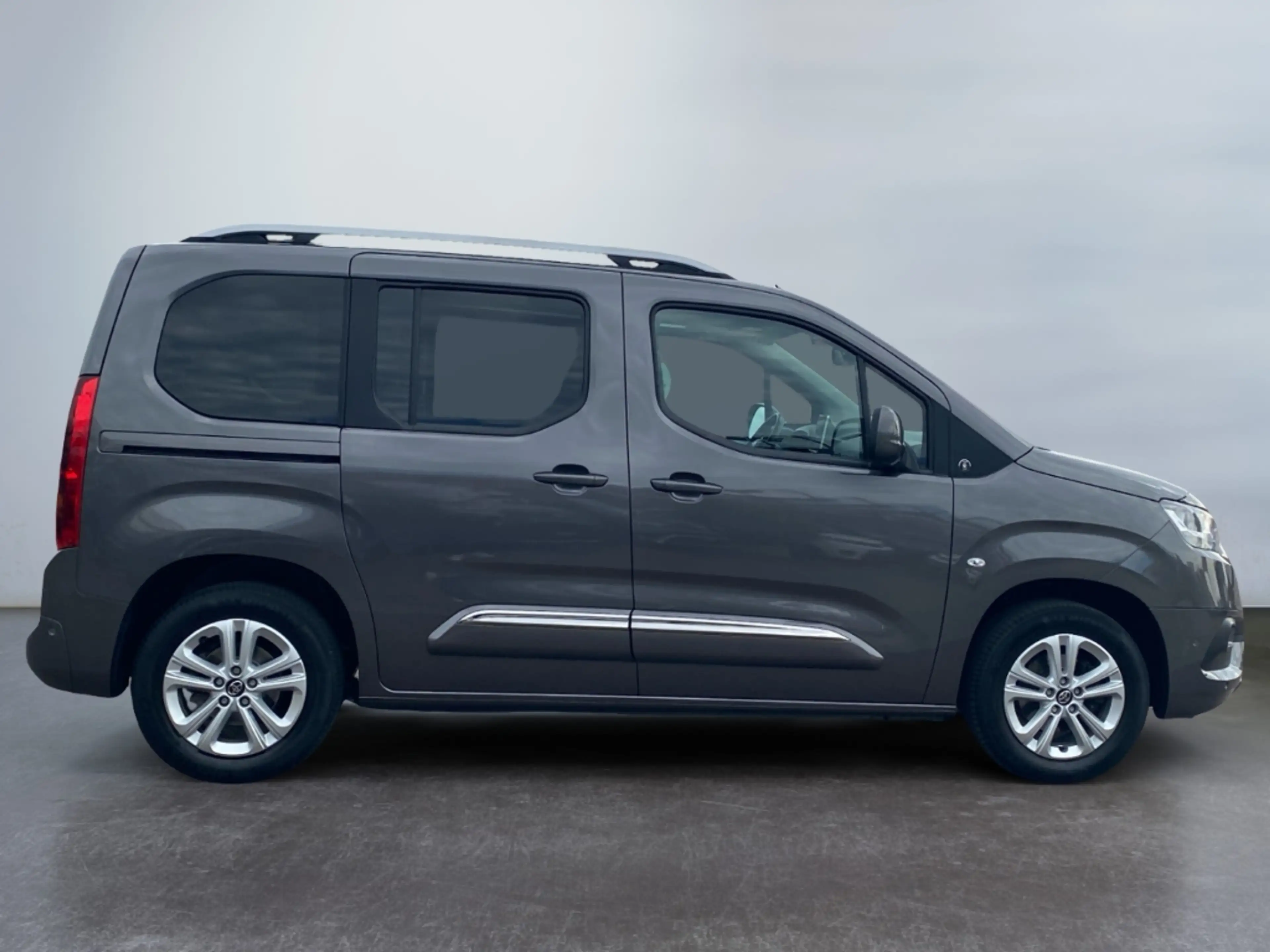Toyota Proace City Verso L1 Team D *RCam*SHZ*Klima*PDC* — photo 10