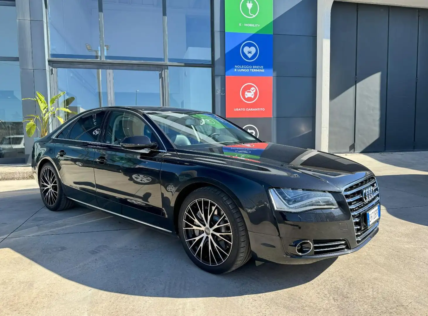 Audi A8 4.2 V8 TDI quattro tiptronic Noir - 1