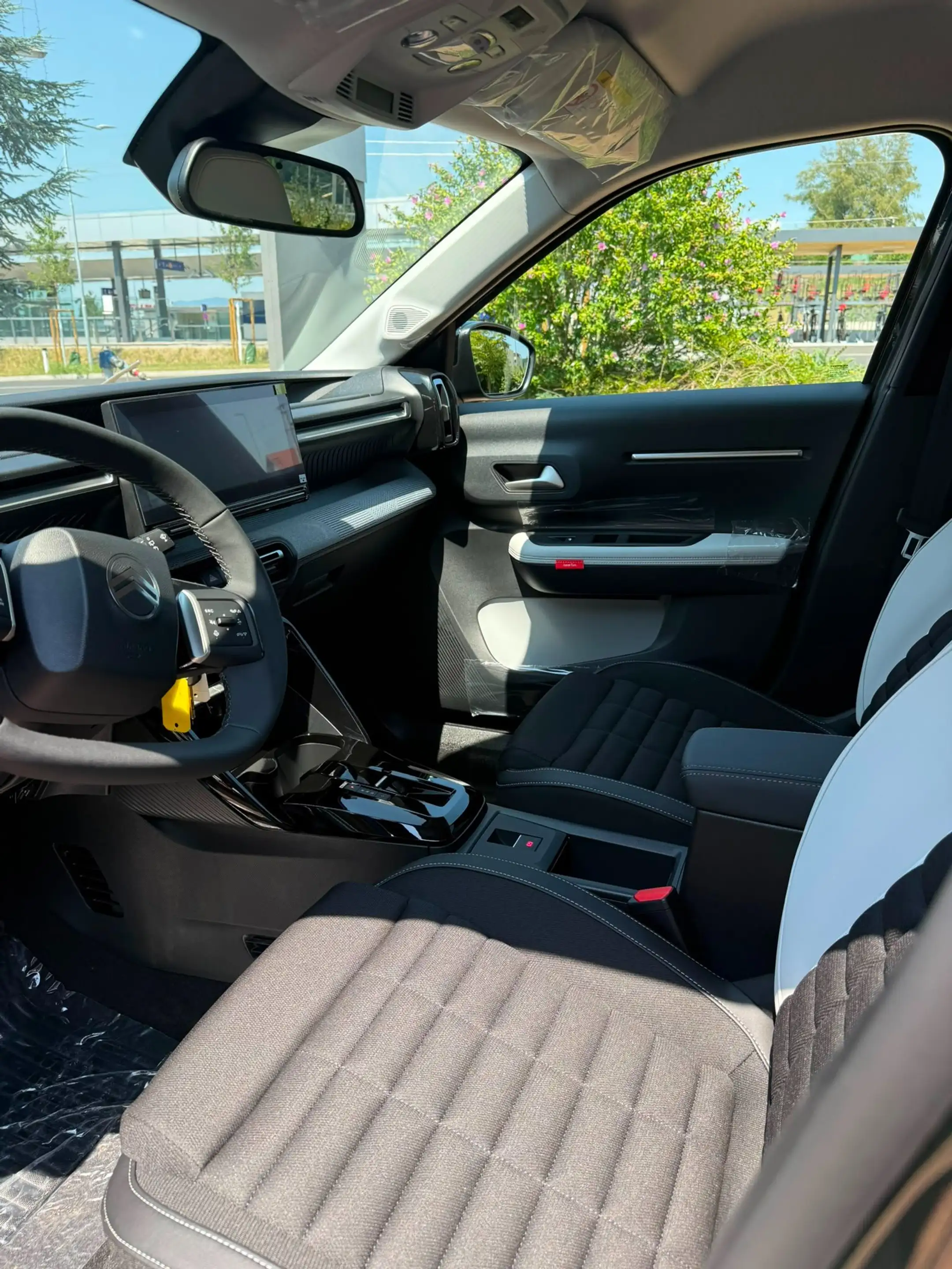 Citroen C3 Aircross Hybrid 145 MAX — photo 7