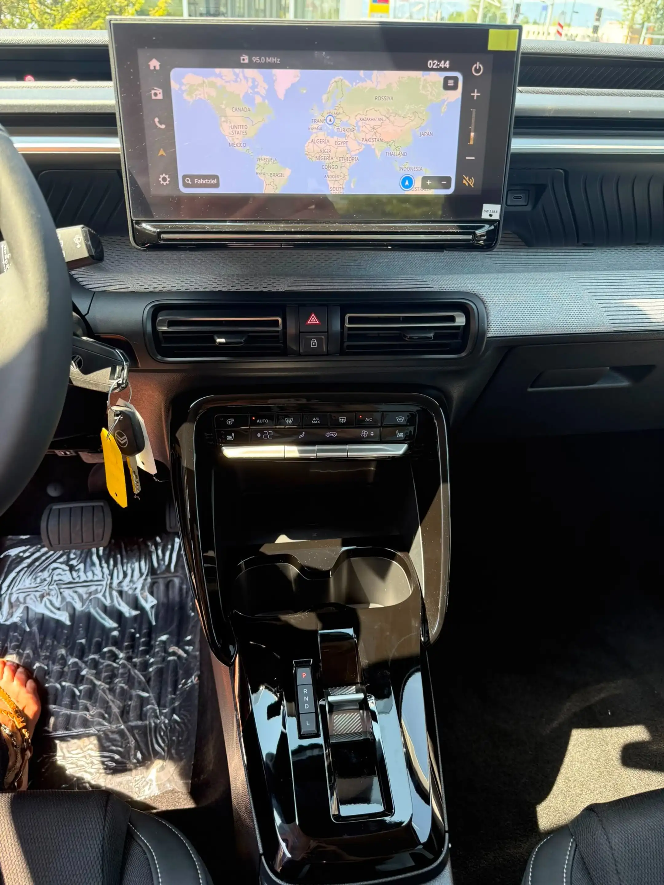 Citroen C3 Aircross Hybrid 145 MAX — photo 6
