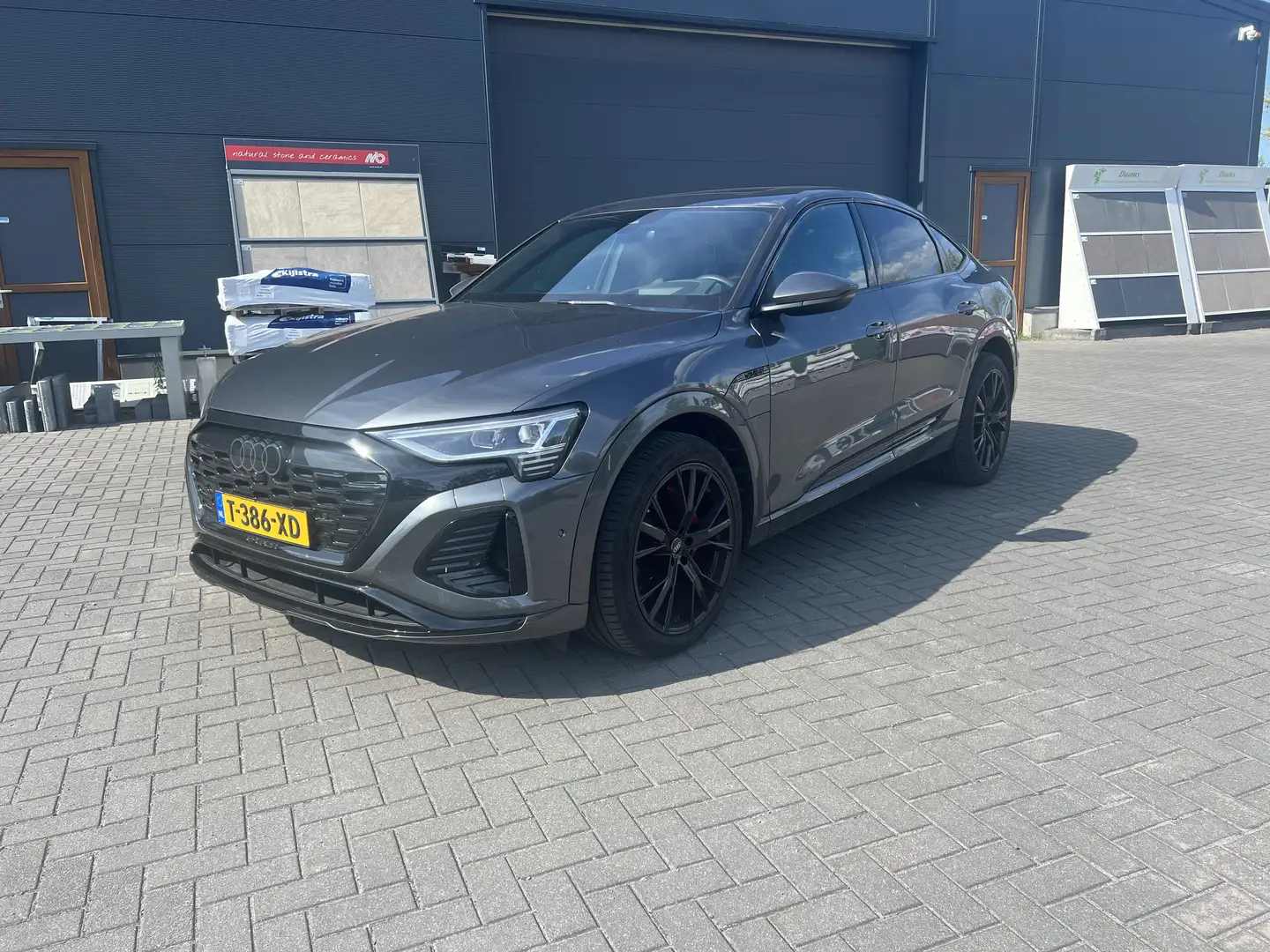 Audi Q8 e-tron Sportback 55 quattro Sportback S edition - 1
