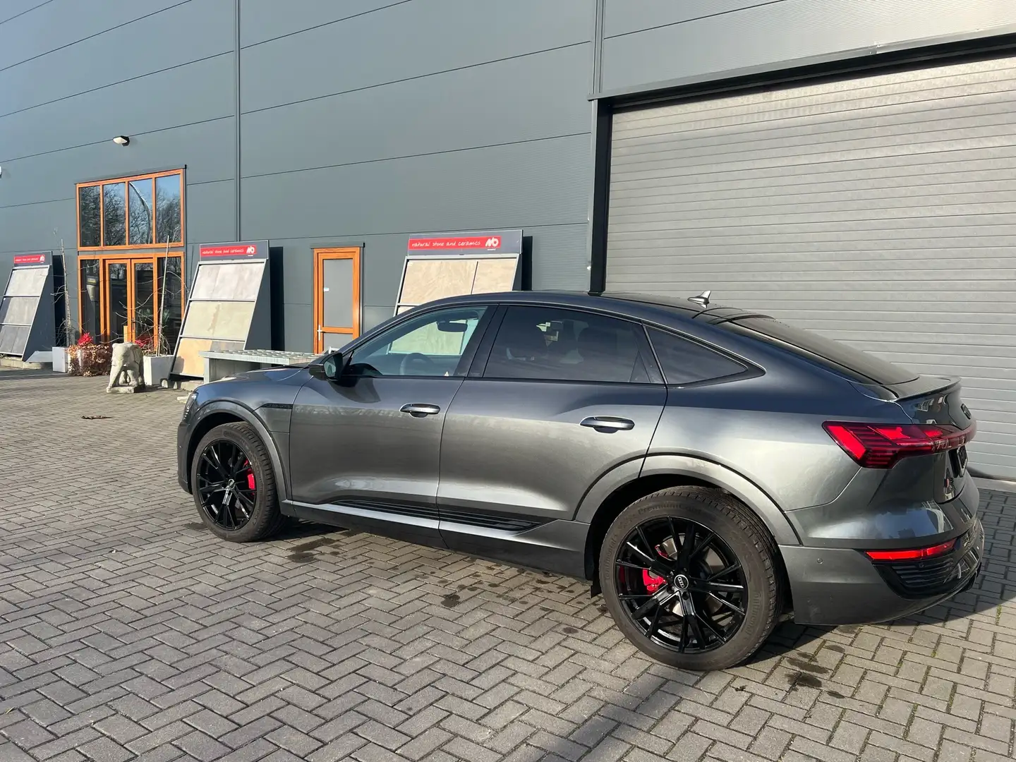 Audi Q8 e-tron Sportback 55 quattro Sportback S edition - 2