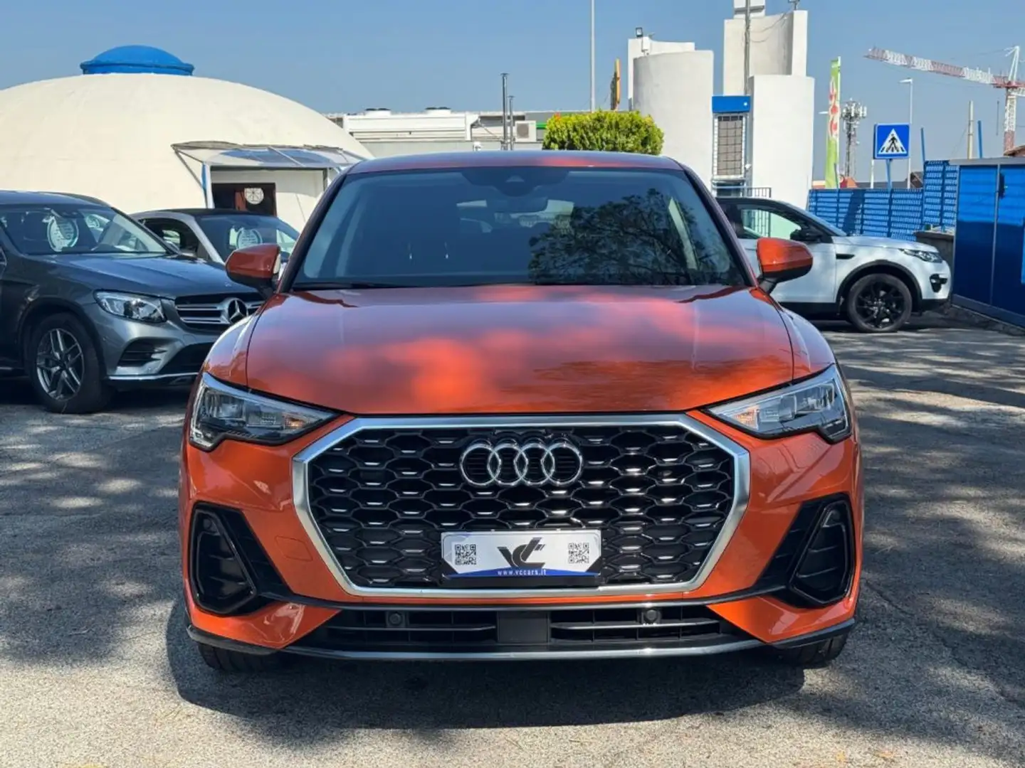 Audi Q3 SPB 35 TFSI S tronic S line edition Oranje - 2