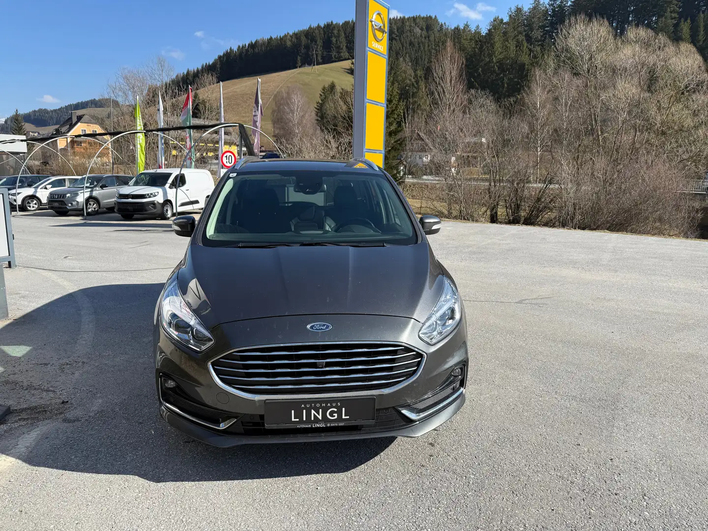 Ford Galaxy 2.0 TDCI Titanium AWD Aut. Grau - 2