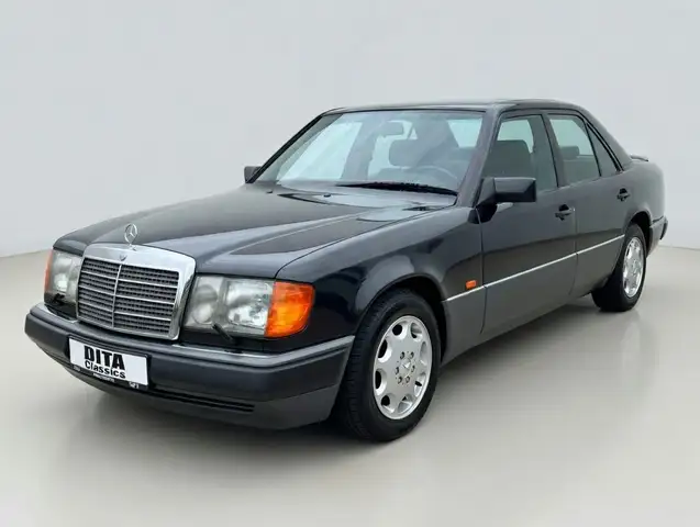 Mercedes-Benz E 200 W124 1.Hand, Erstlack, Neuwertiger Zustand